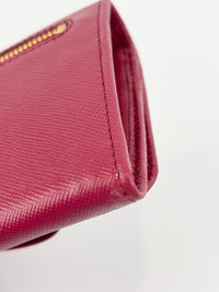 1M1132 Saffiano Fuoco Ibisco Bow Continental Wallet