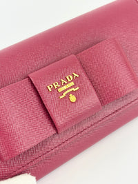 1M1132 Saffiano Fuoco Ibisco Bow Continental Wallet