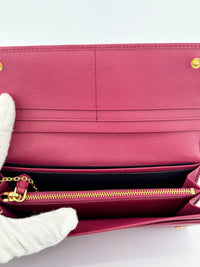 1M1132 Saffiano Fuoco Ibisco Bow Continental Wallet