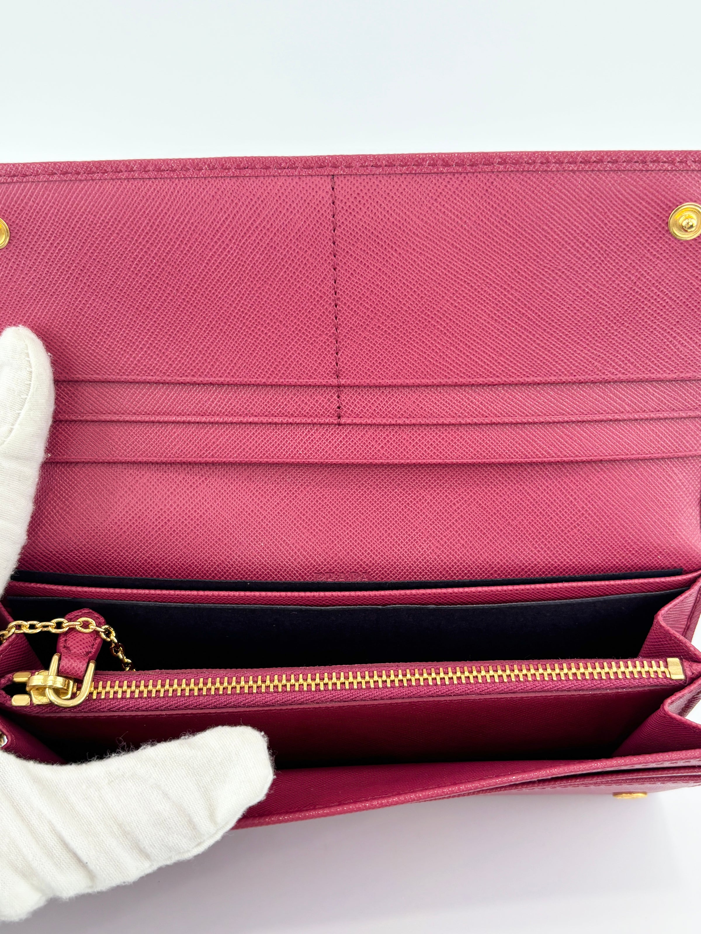 1M1132 Saffiano Fuoco Ibisco Bow Continental Wallet