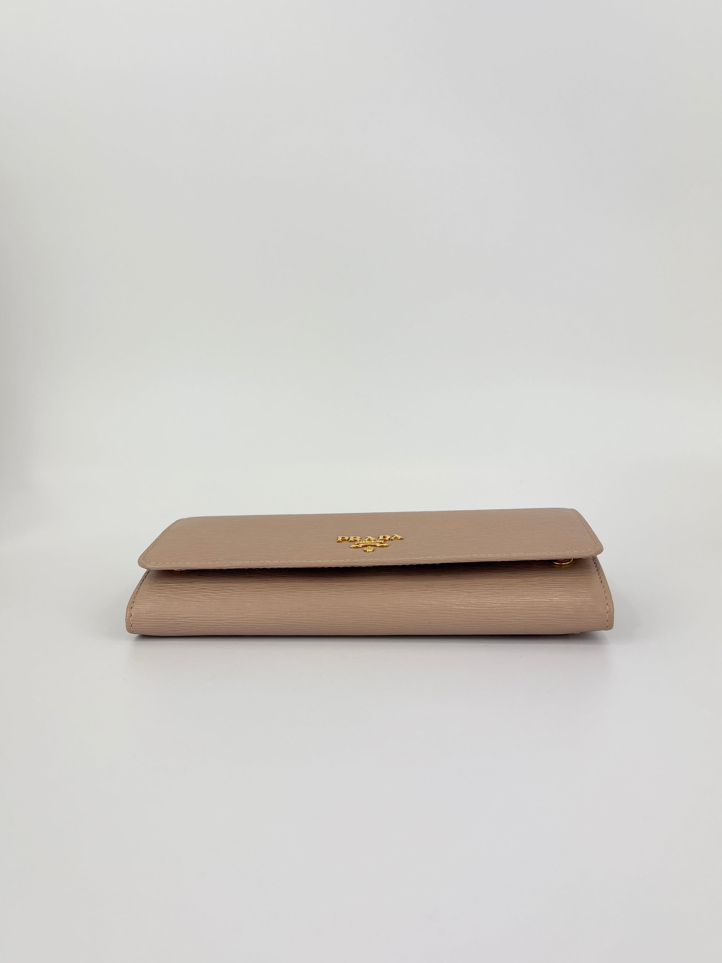 1M1132 Cammeo Vitello Move Leather Continental Wallet