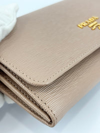 1M1132 Cammeo Vitello Move Leather Continental Wallet