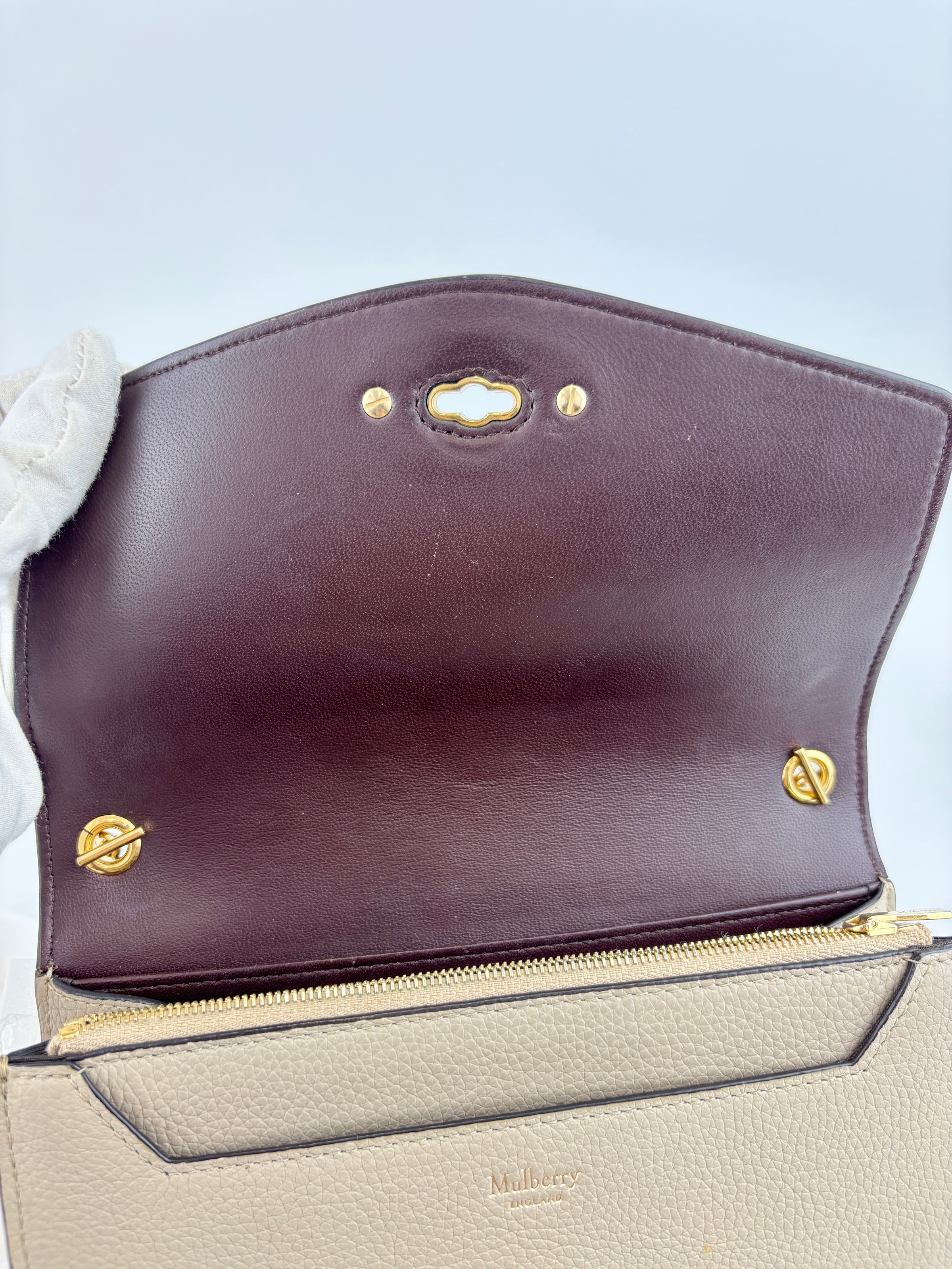 Small Darley Classic Grain in Dune Crossbody Bag - Glampot