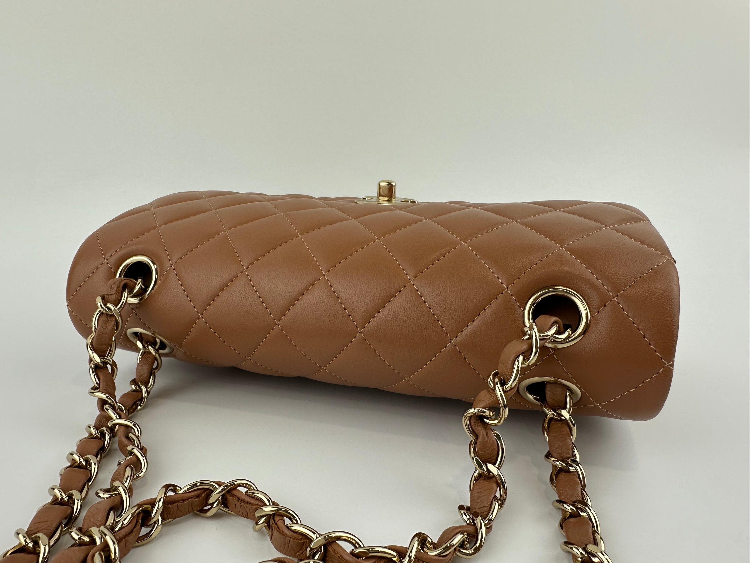 22S Brown/Caramel NB356 Lambskin Small Classic Flap Bag GHW