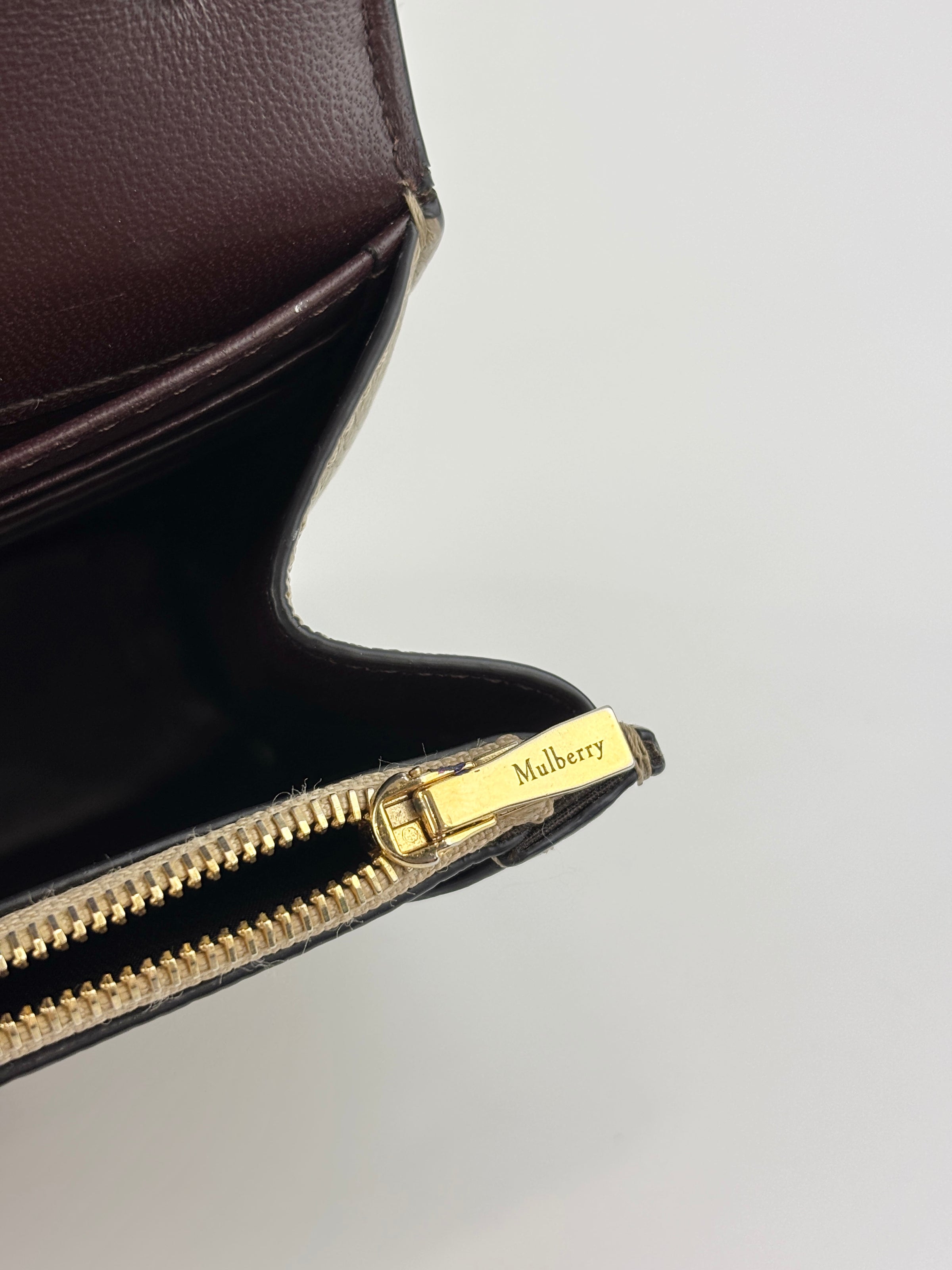 Small Darley Classic Grain in Dune Crossbody Bag - Glampot