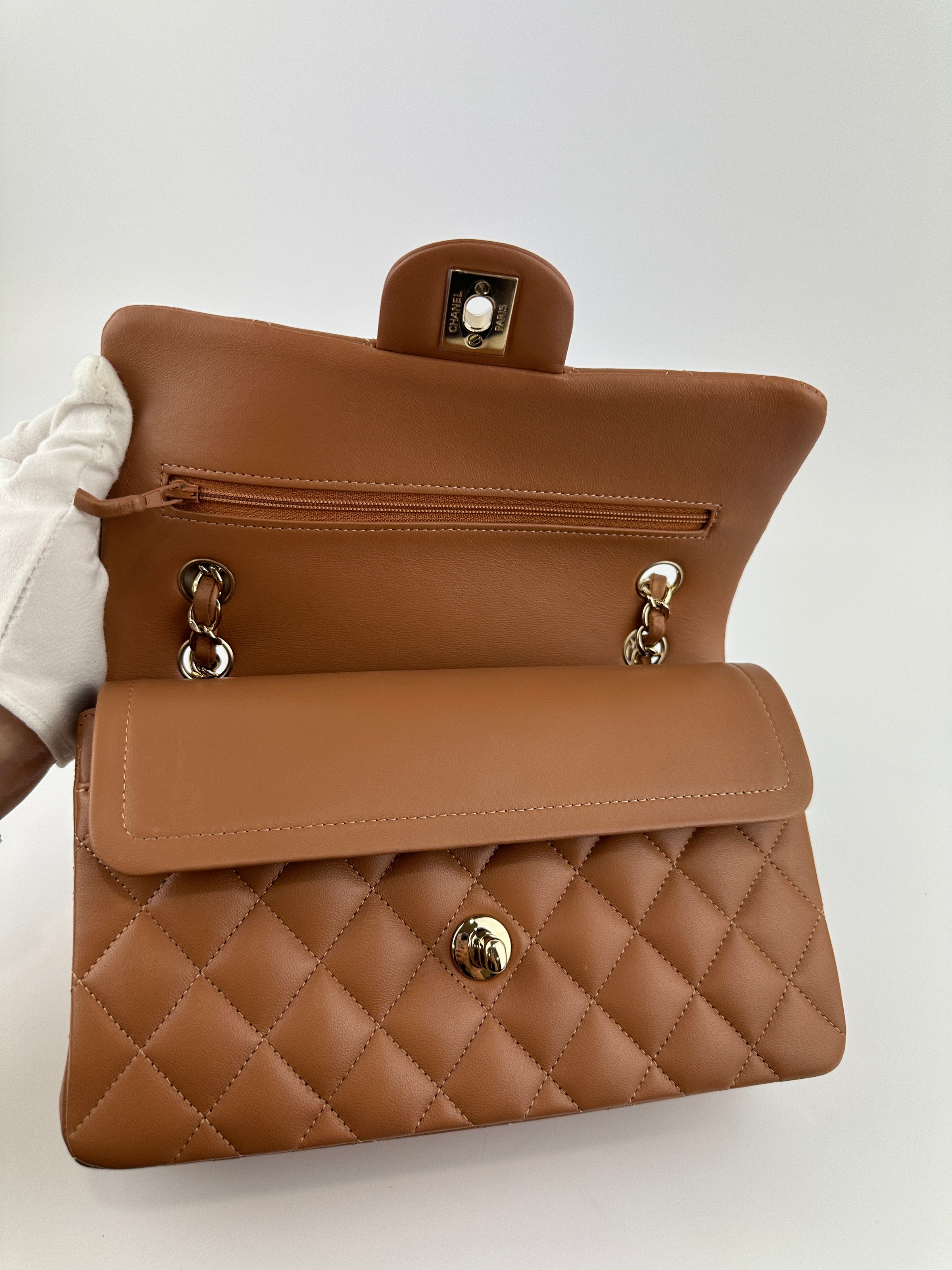 22S Brown/Caramel NB356 Lambskin Small Classic Flap Bag GHW