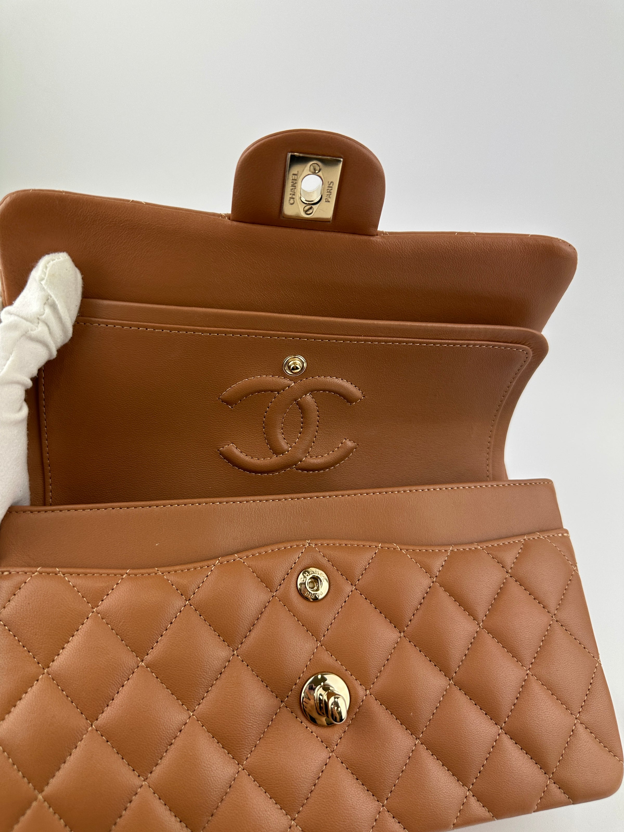 22S Brown/Caramel NB356 Lambskin Small Classic Flap Bag GHW