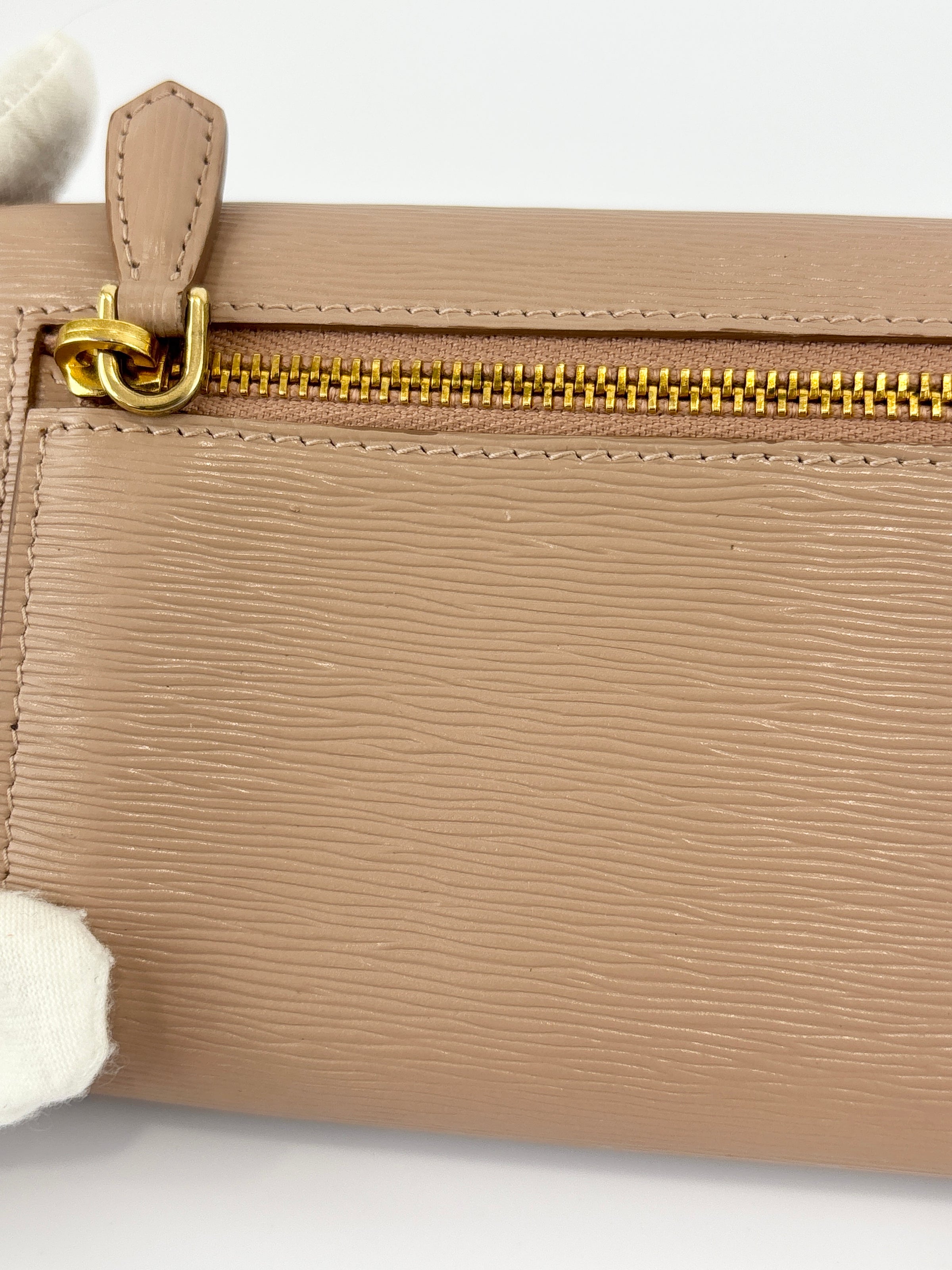 1M1132 Cammeo Vitello Move Leather Continental Wallet