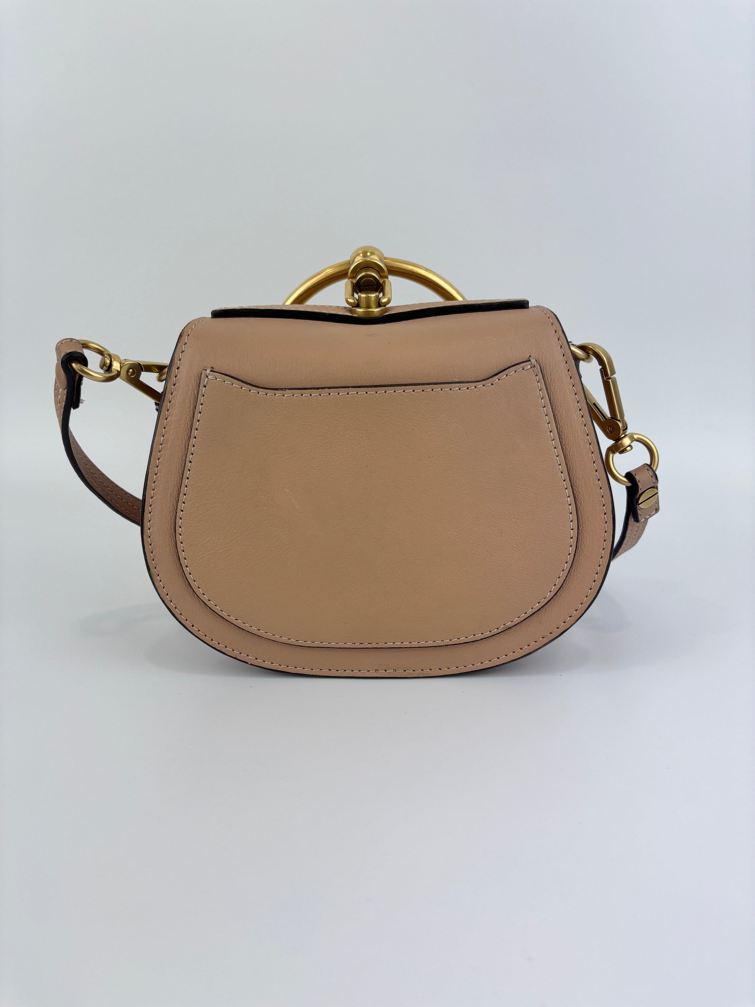 Small Nile Bracelet Bag Biscotti Beige