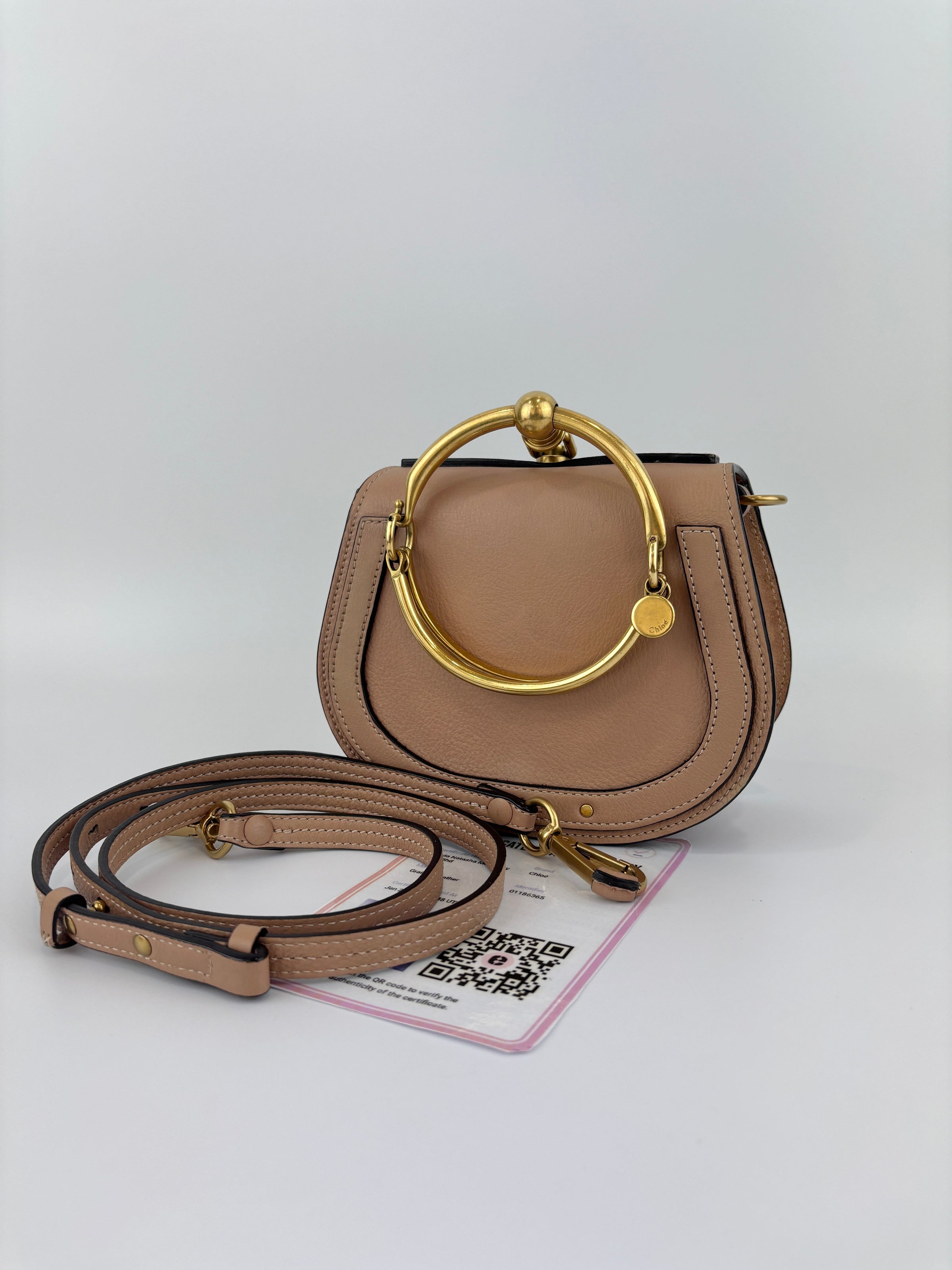 Small Nile Bracelet Bag Biscotti Beige