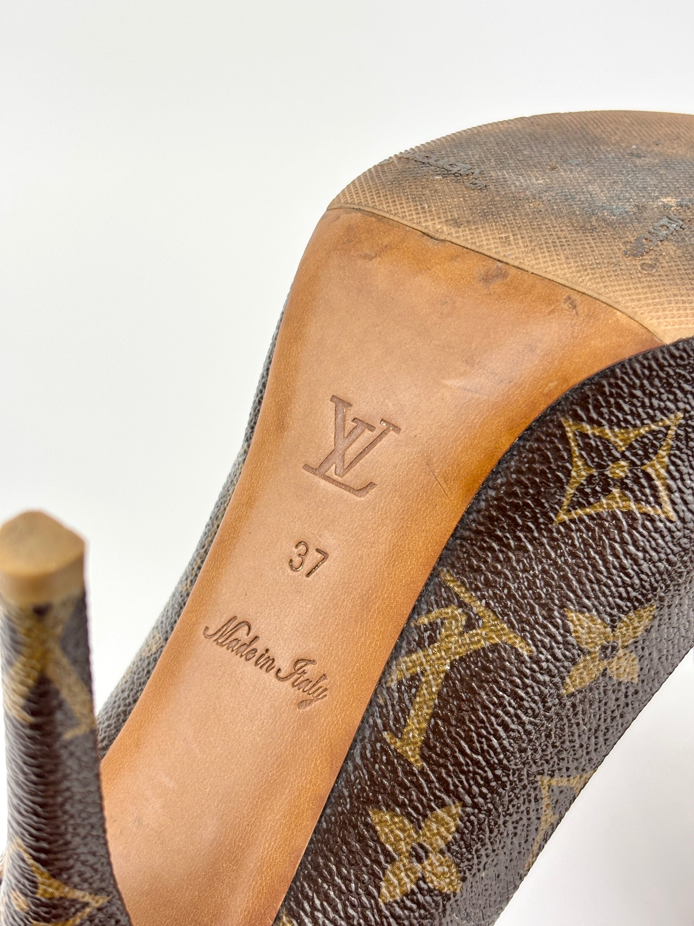 Monogram Canvas Rosemary Peep Toe Platform Pumps Size 37