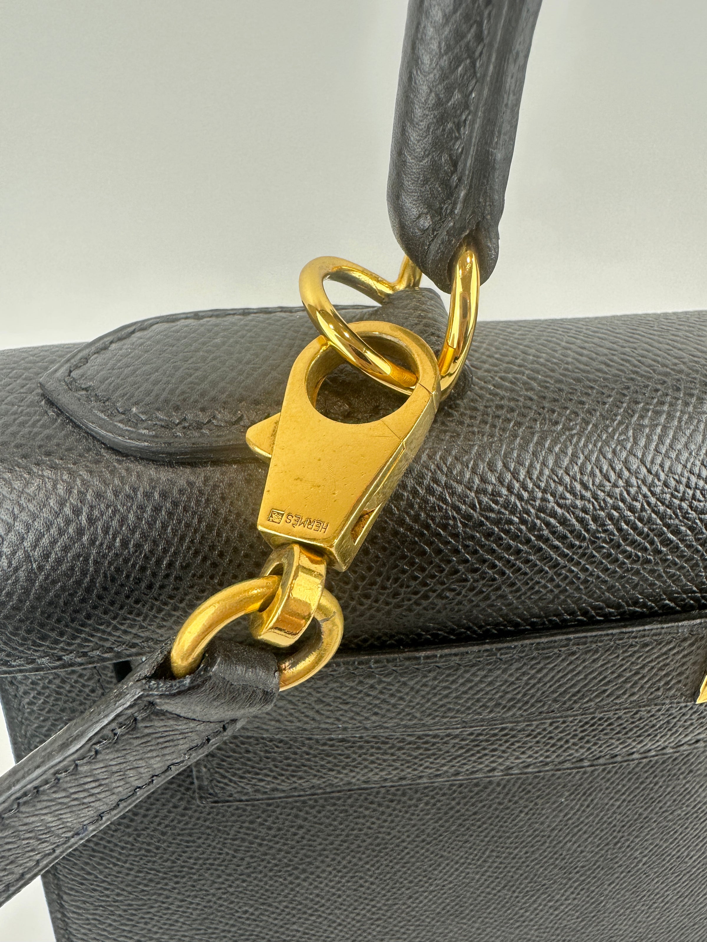 Kelly 28 Sellier Black Epsom GHW