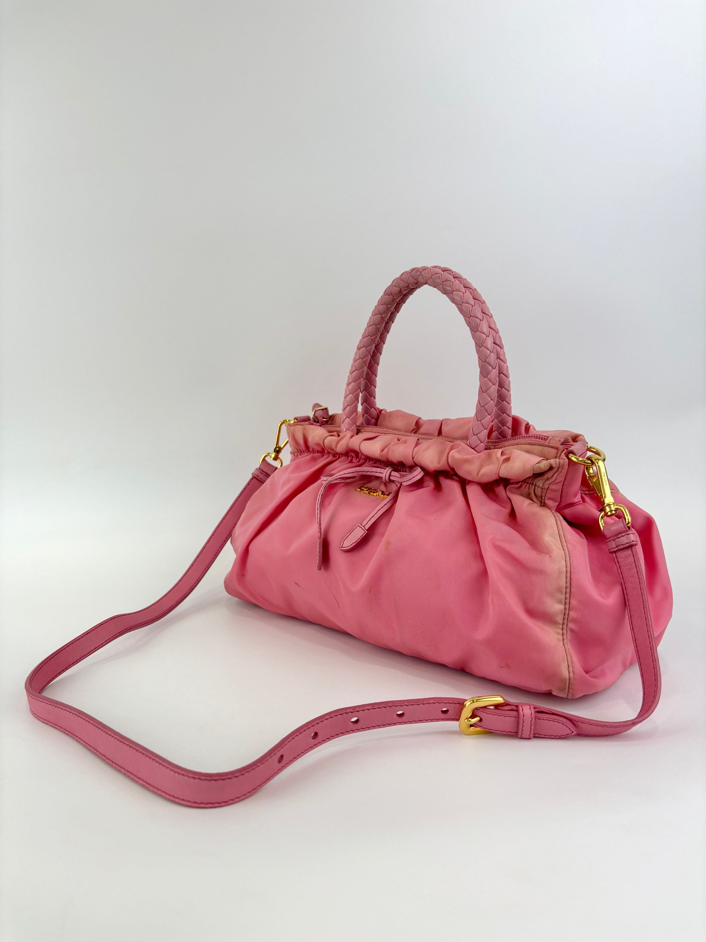 BN1631 Tesutto Bow Geranium