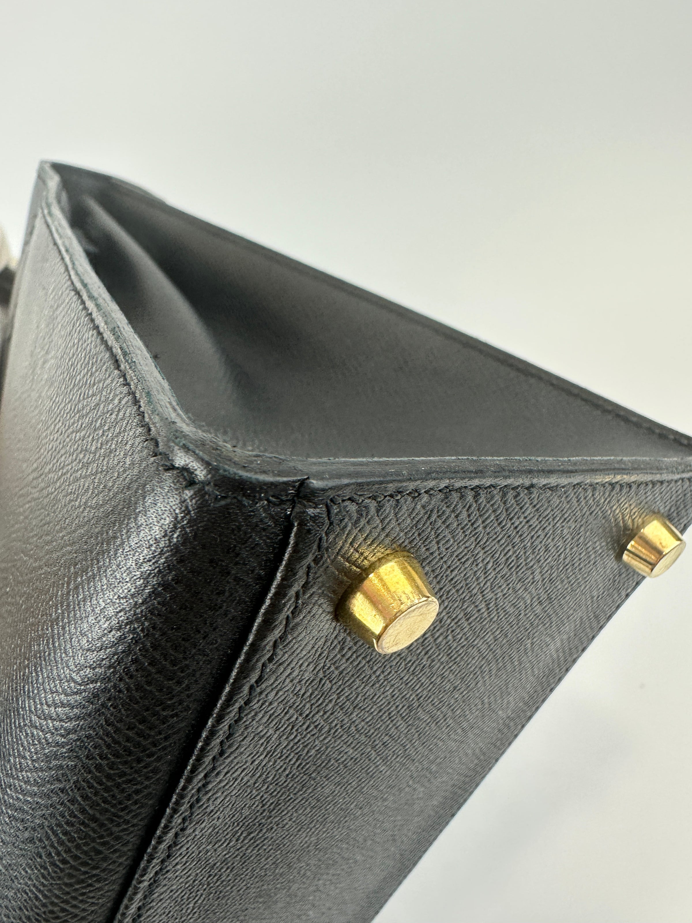 Kelly 28 Sellier Black Epsom GHW