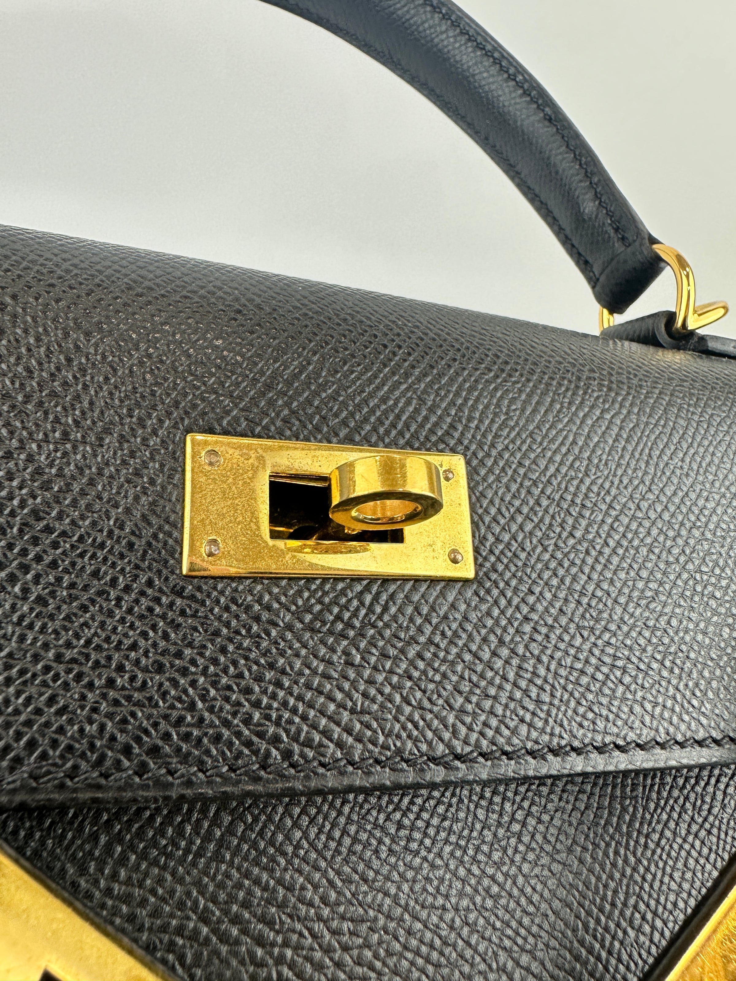 Kelly 28 Sellier Black Epsom GHW