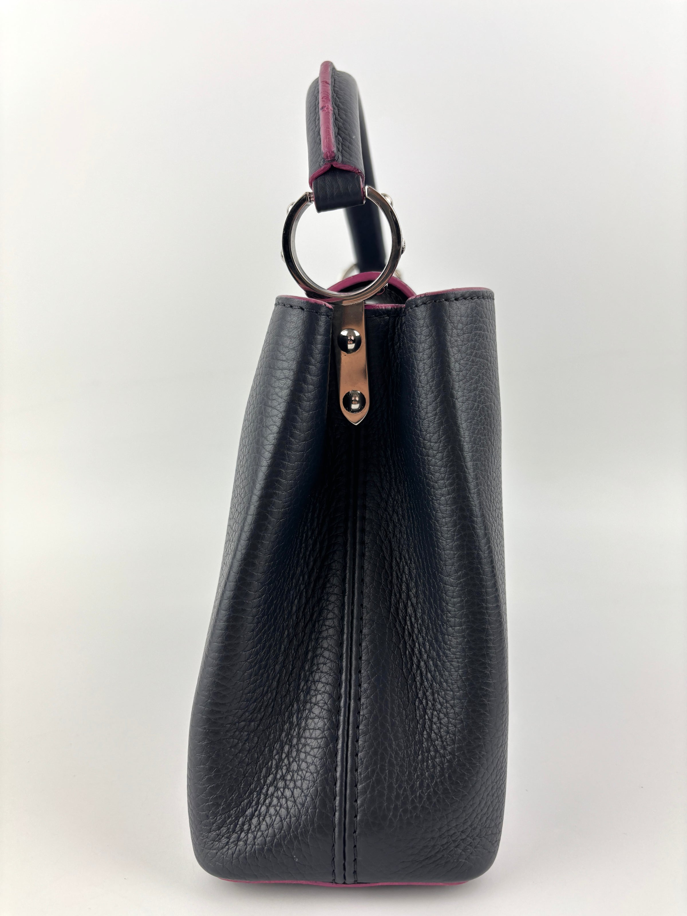Capucines BB in Black Taurillon Leather/Fuschia SHW
