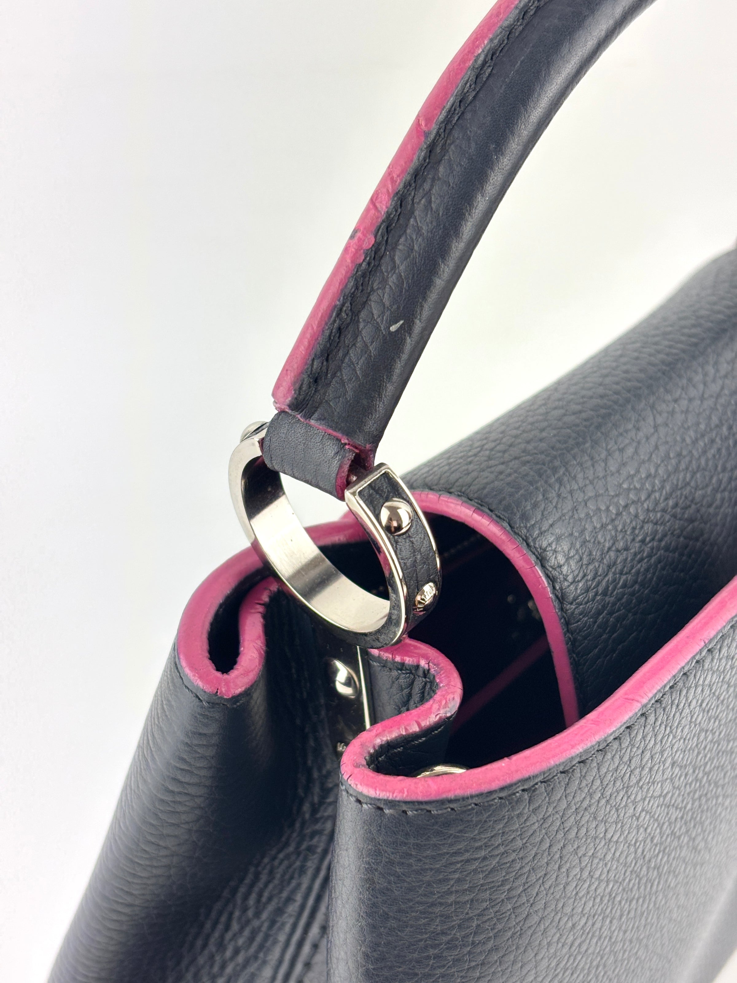Capucines BB in Black Taurillon Leather/Fuschia SHW