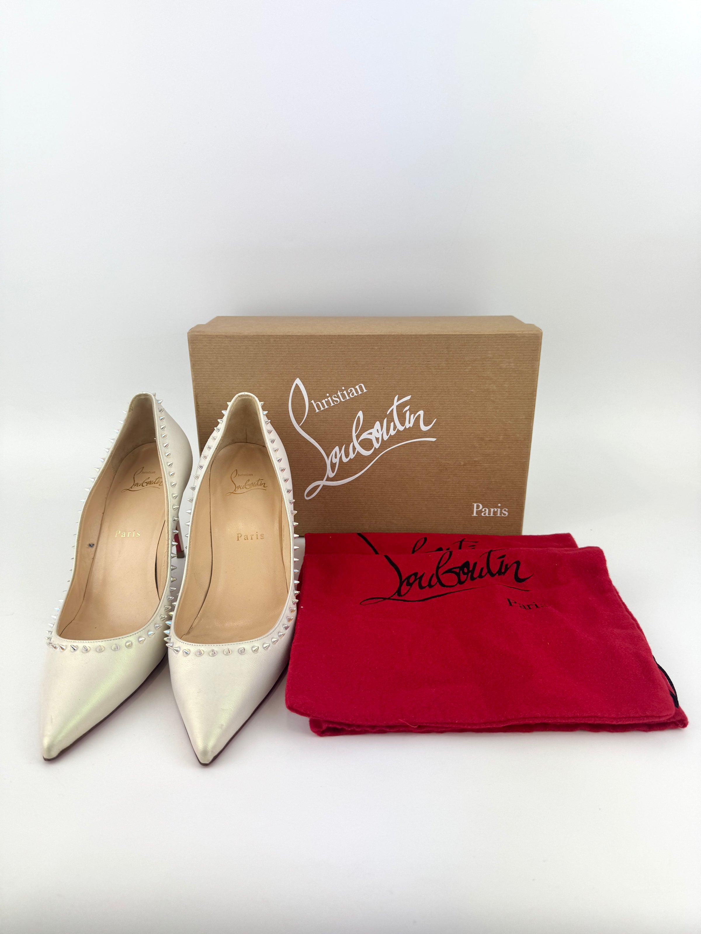 Anjalina 85 Pumps in Snow/ Clear Studs Size 39