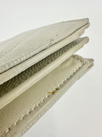 668290 Cassandre Matelassé Flap Grain de Poudre Leather Blanc Vintage Card Case GHW