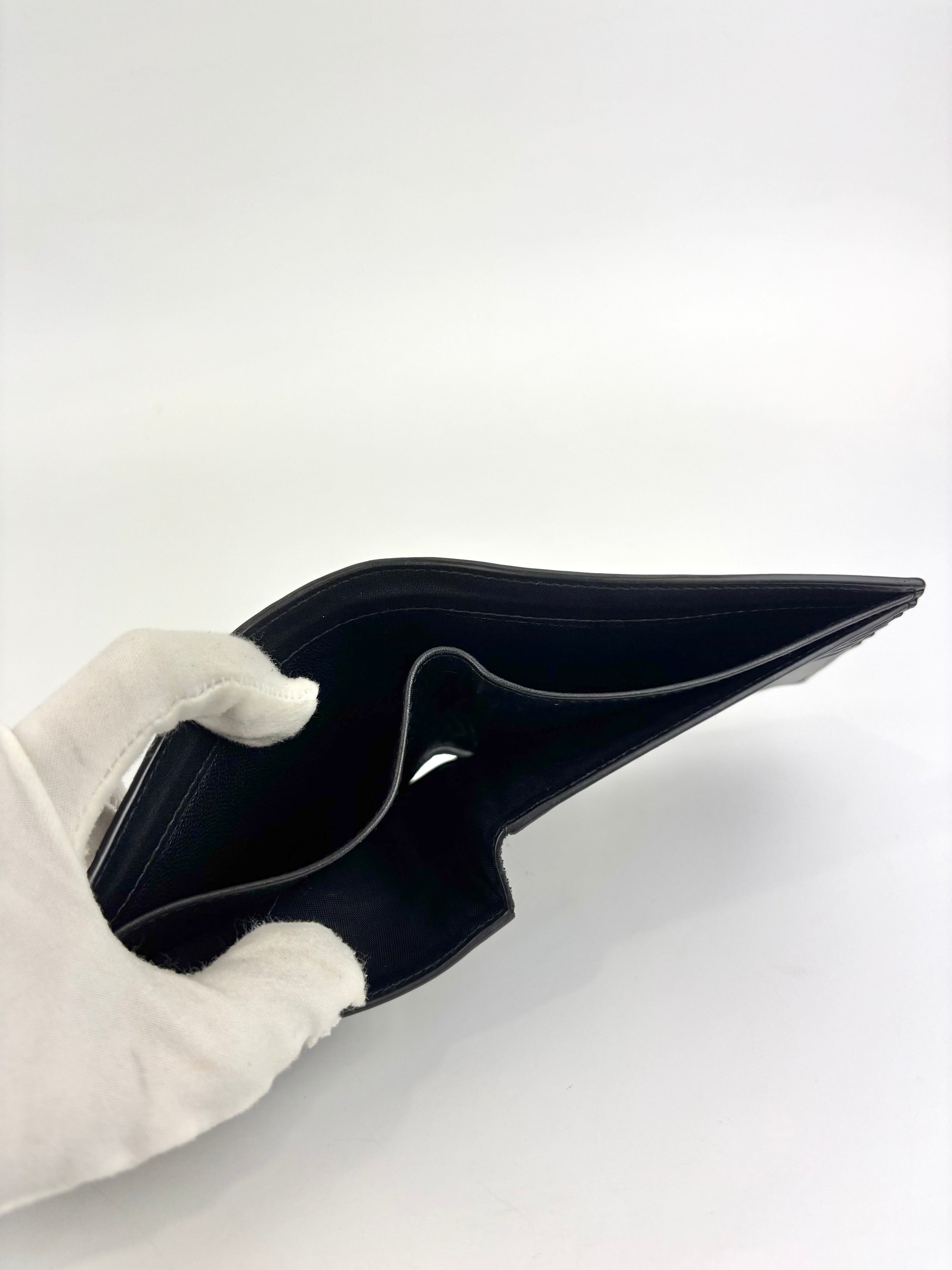 Men’s Croc Embossed Bifold Wallet - Glampot