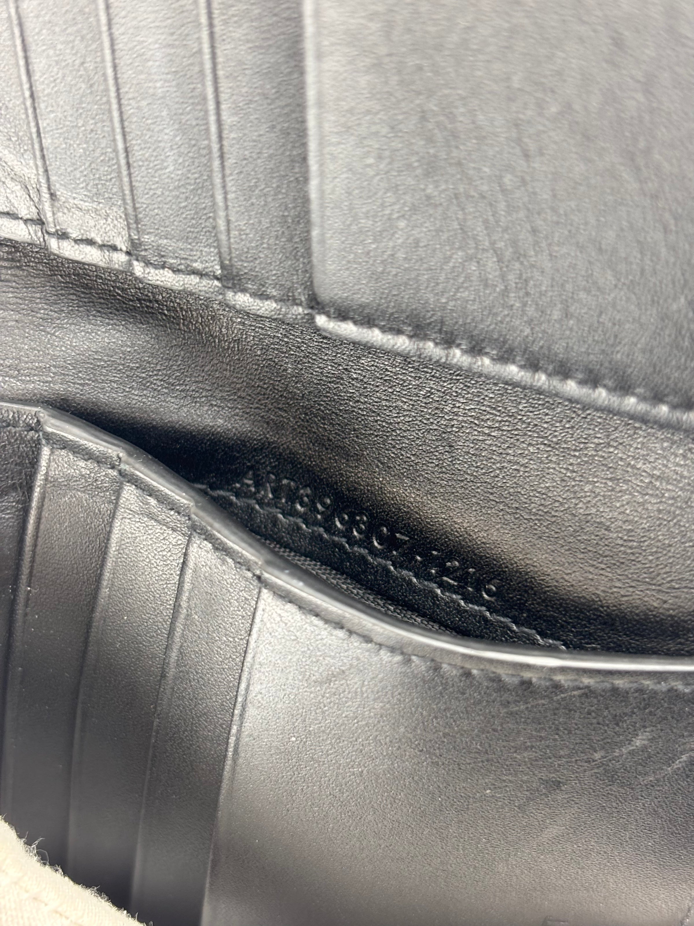 Men’s Croc Embossed Bifold Wallet - Glampot