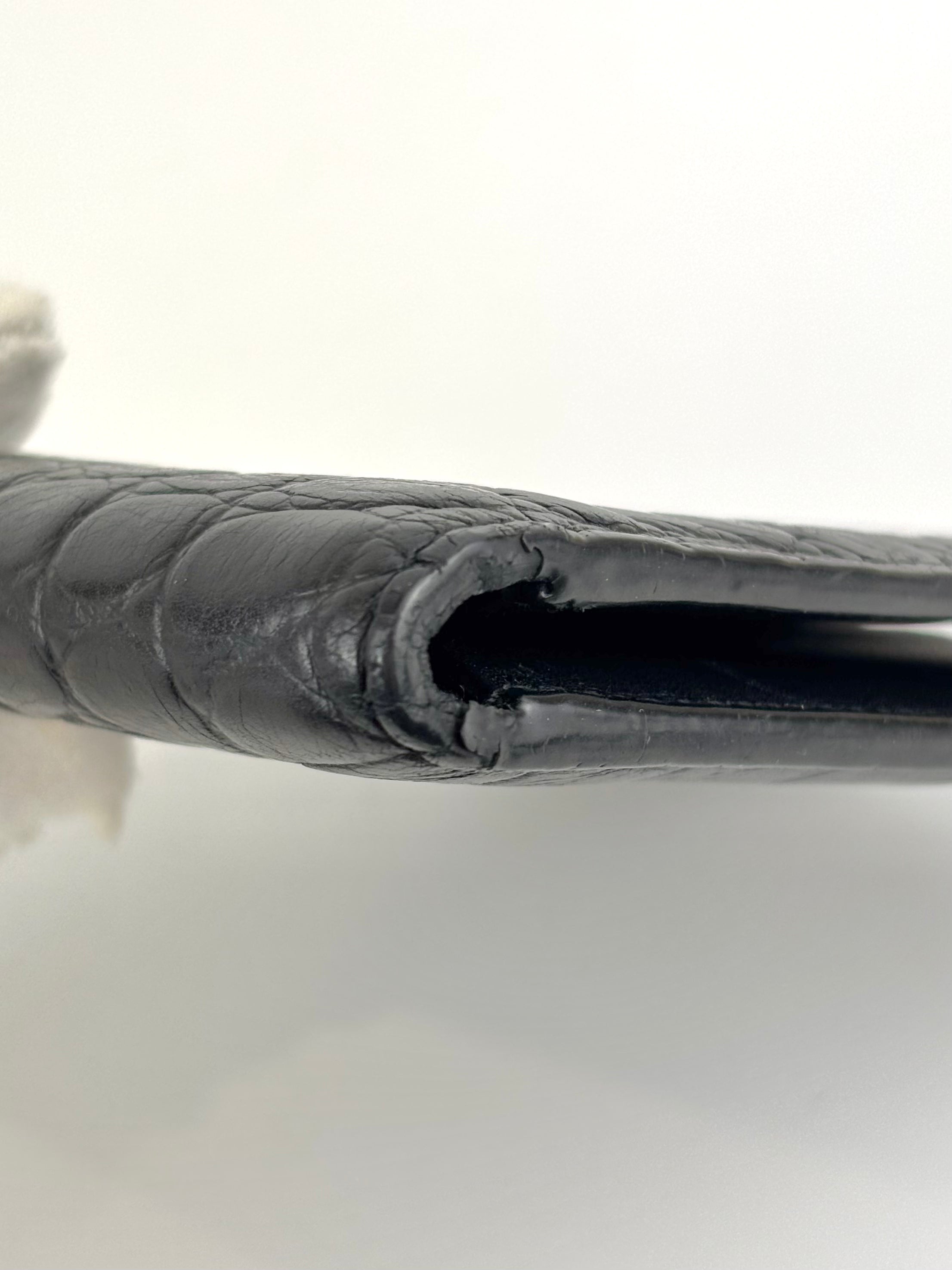 Men’s Croc Embossed Bifold Wallet - Glampot