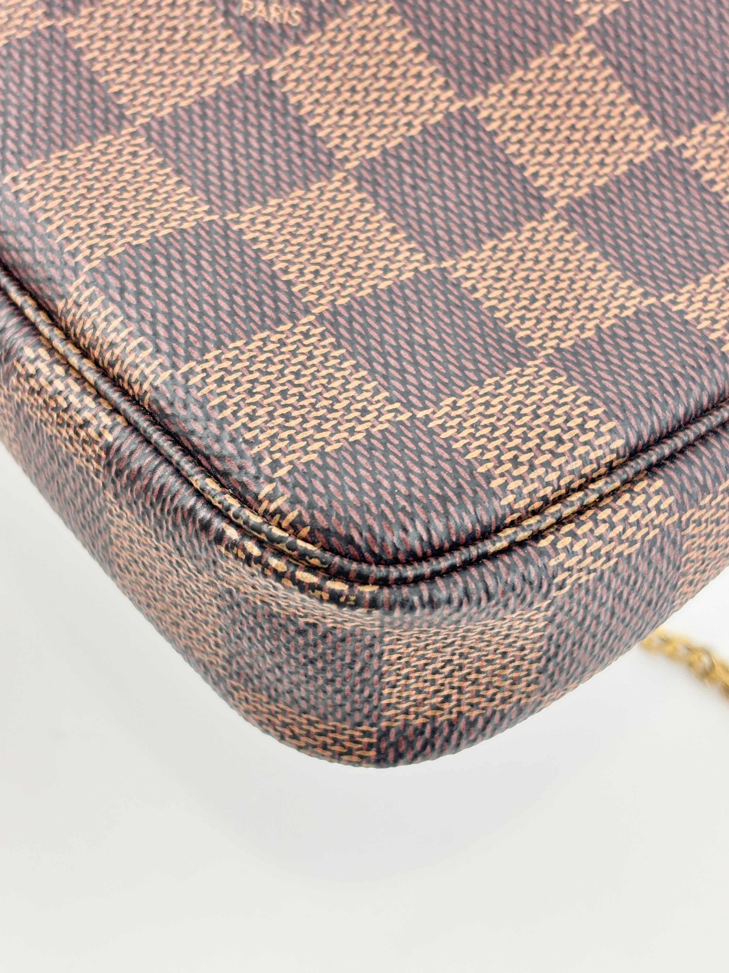 M58009 Mini Pochette Accessoires Damier Ebene