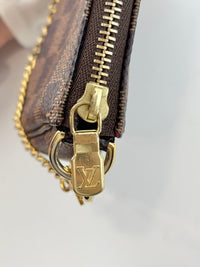 M58009 Mini Pochette Accessoires Damier Ebene