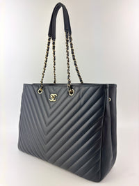 Chevron Quilted Shopping Tote Grey LGHW