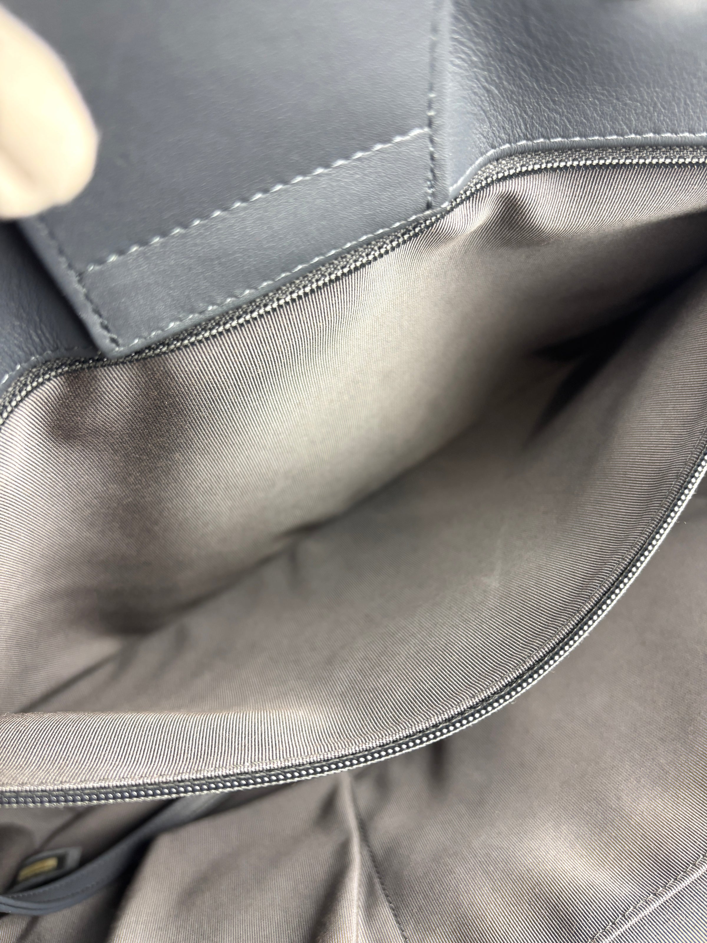 Chevron Quilted Shopping Tote Grey LGHW