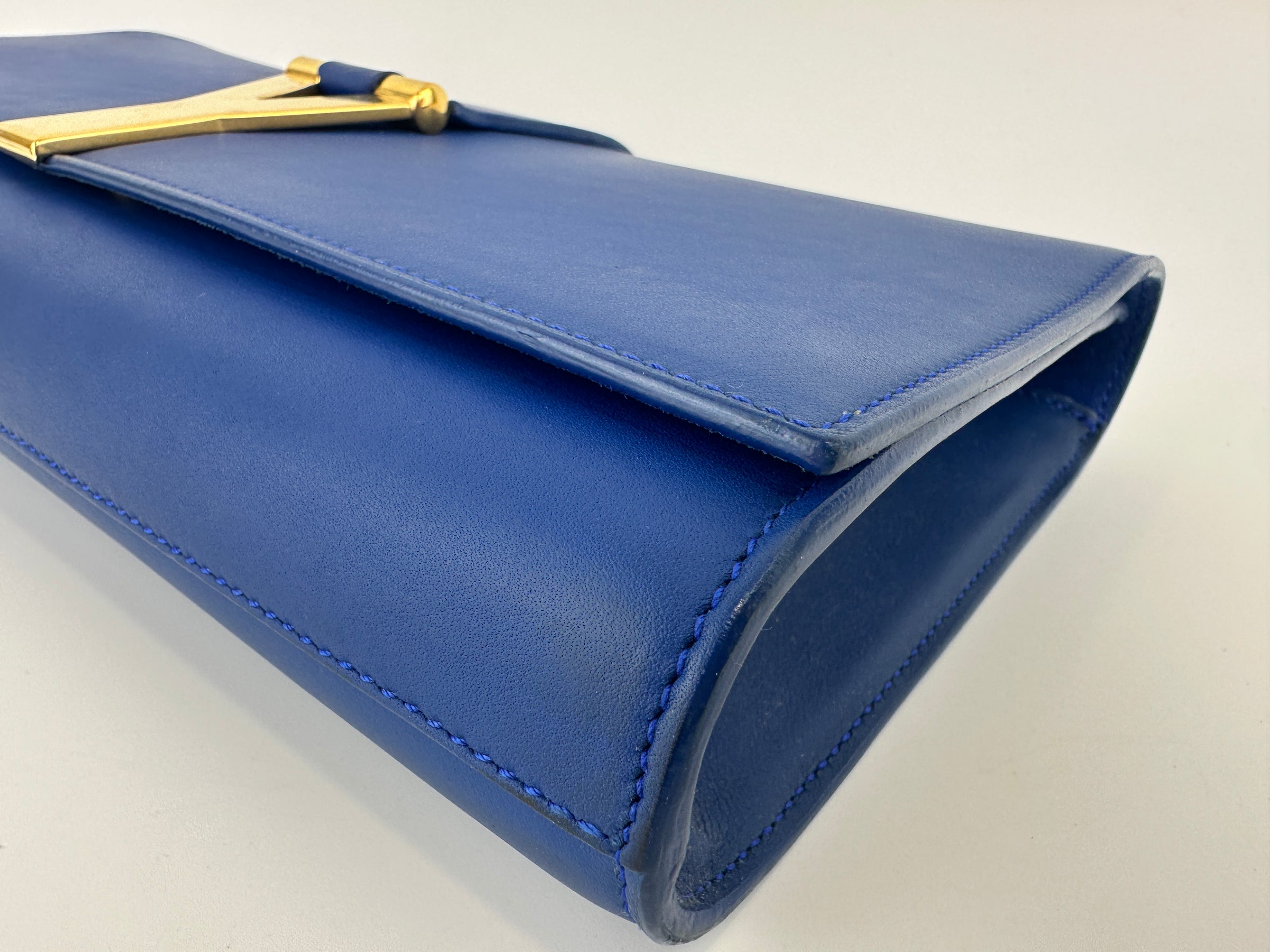 311213 Chyc Y Ligne Blue Calfskin Leather Clutch
