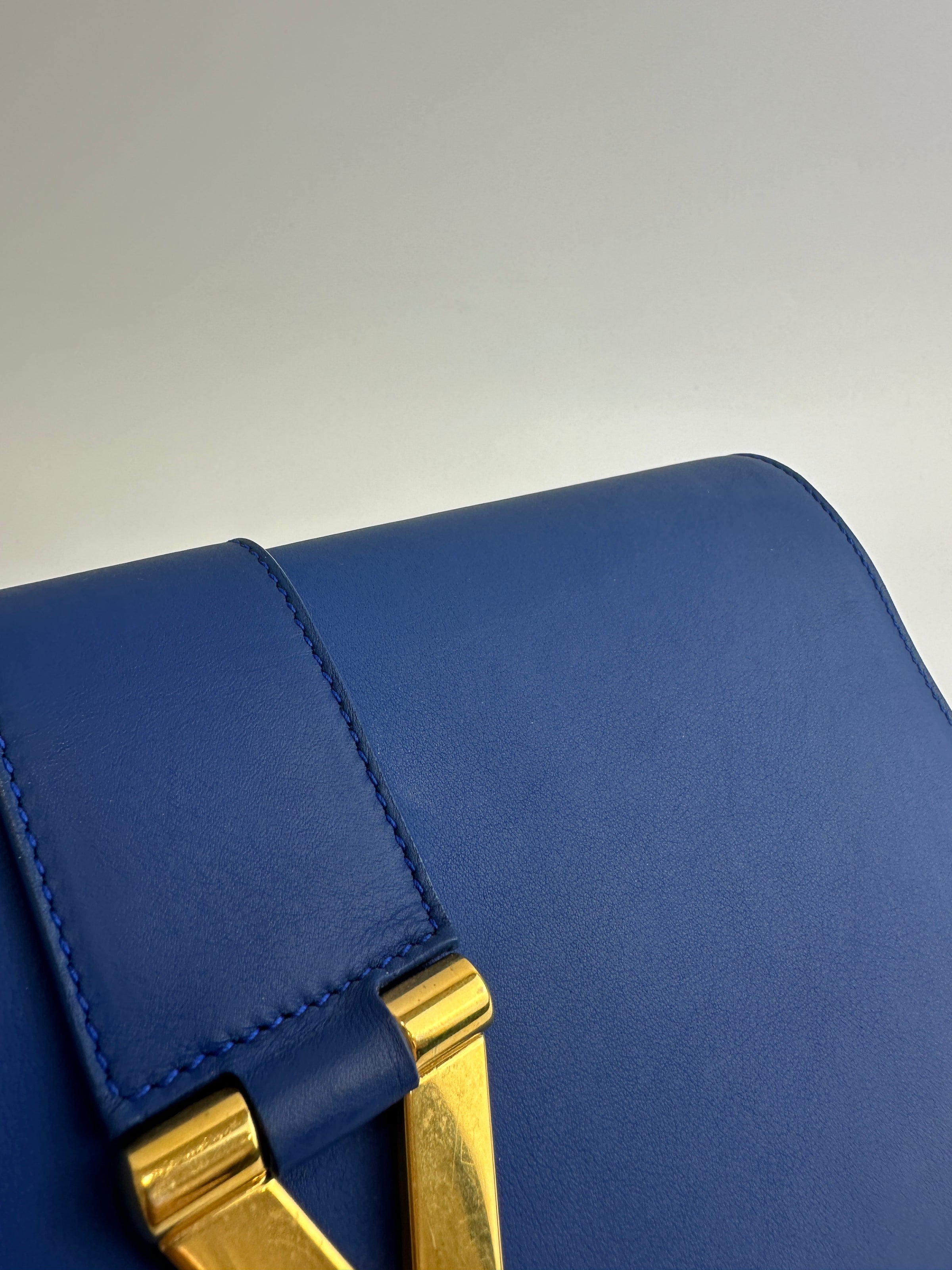 311213 Chyc Y Ligne Blue Calfskin Leather Clutch