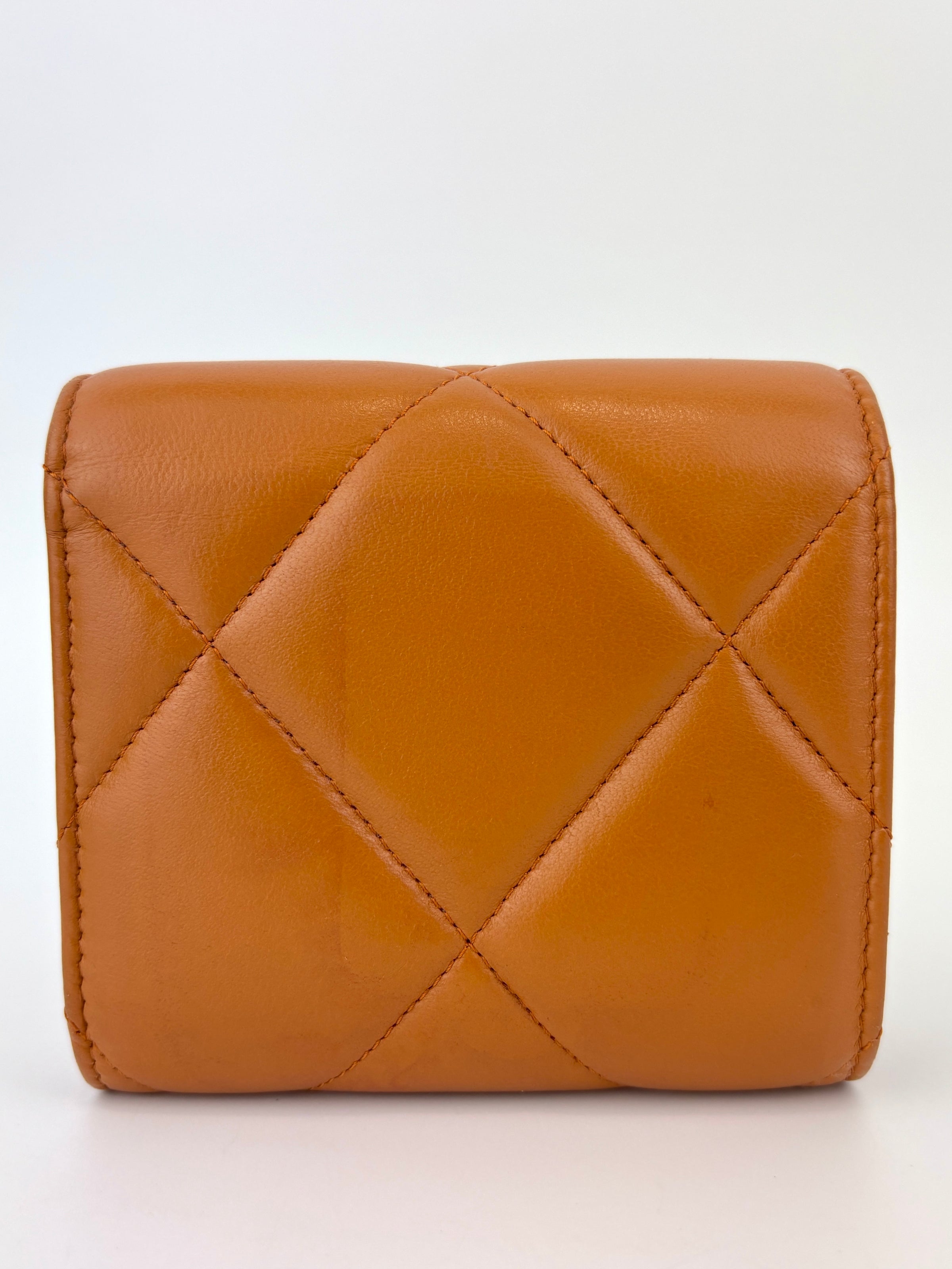 AP1064 C19 Trifold Compact Lambskin Wallet Caramel