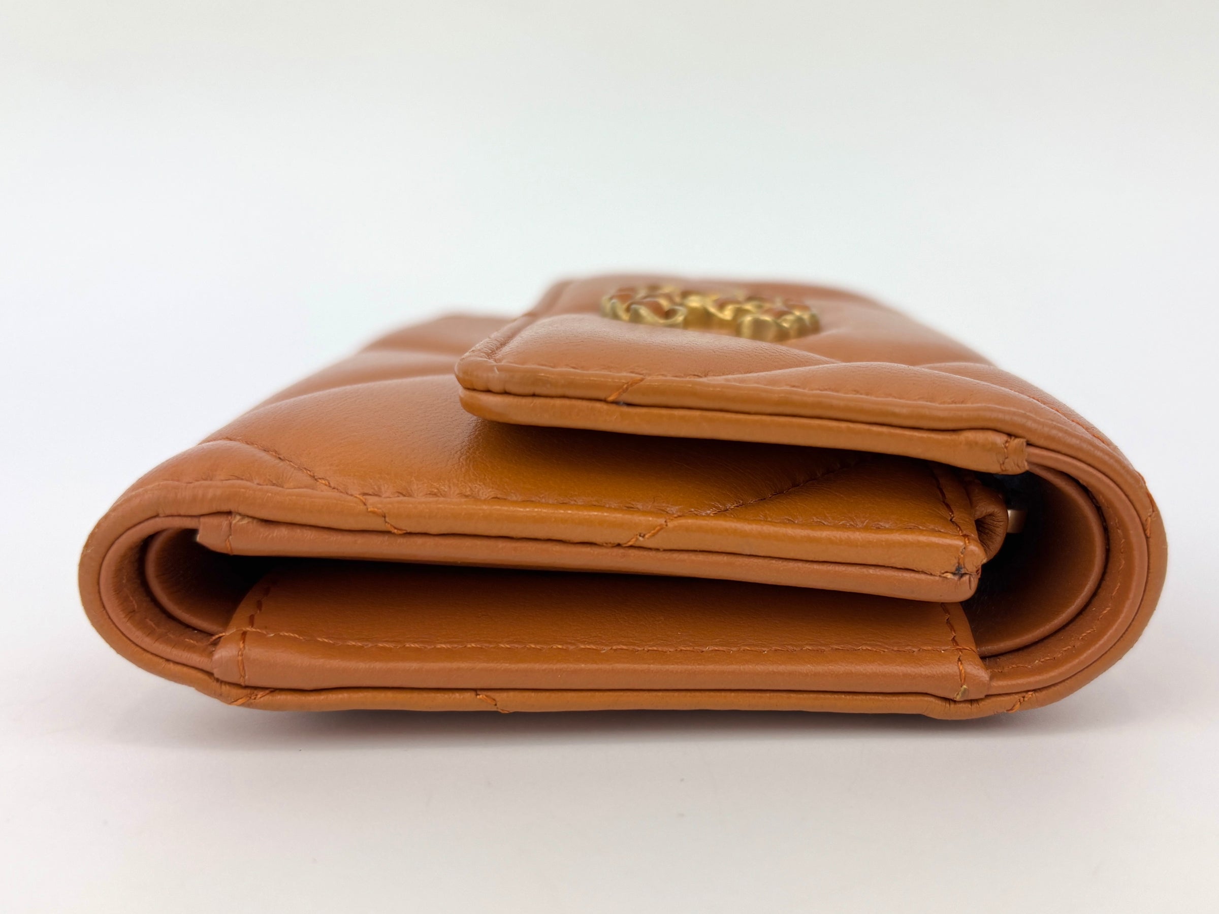 AP1064 C19 Trifold Compact Lambskin Wallet Caramel