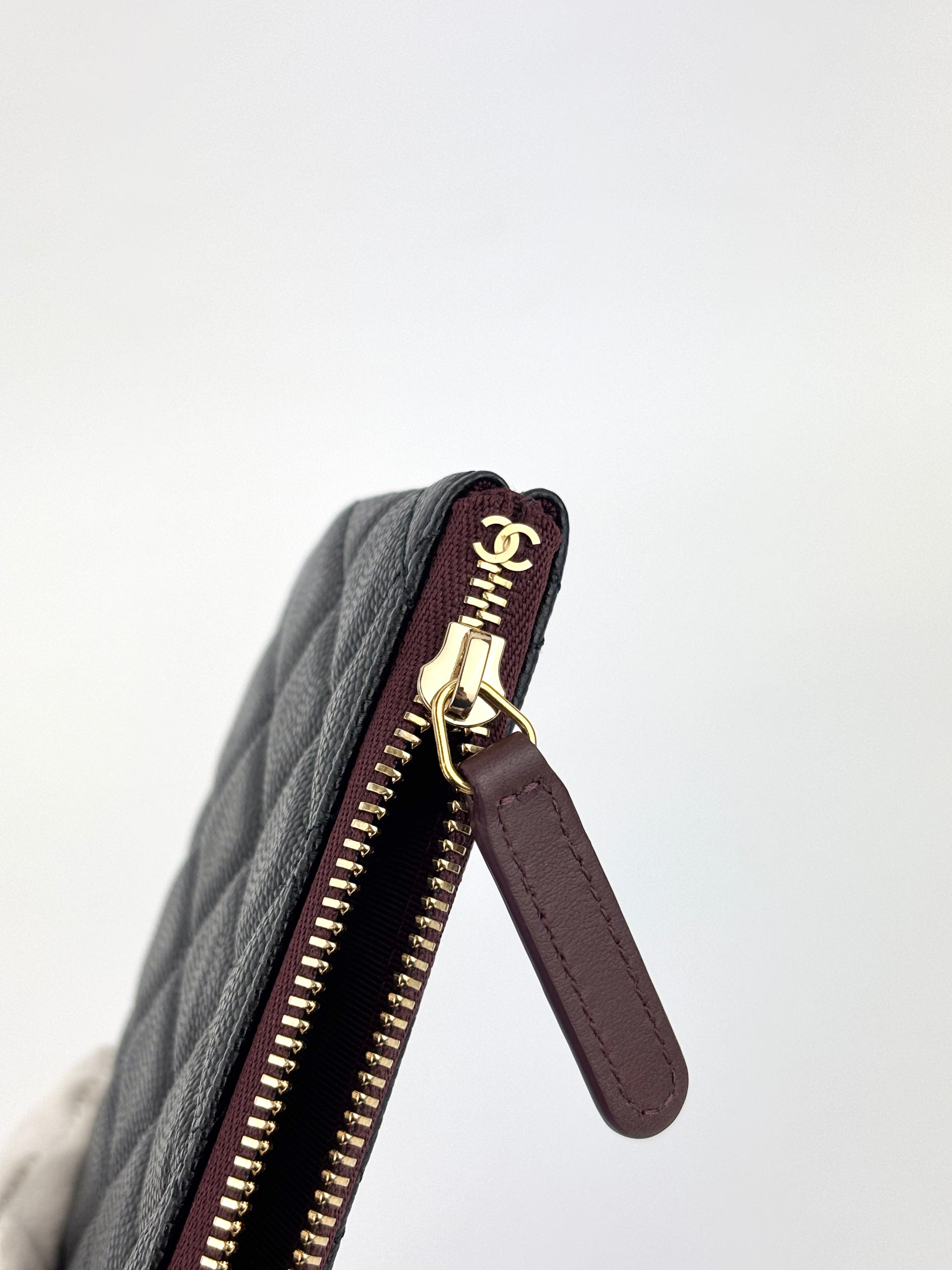 A82365 Mini O Case Black Caviar GHW - Glampot