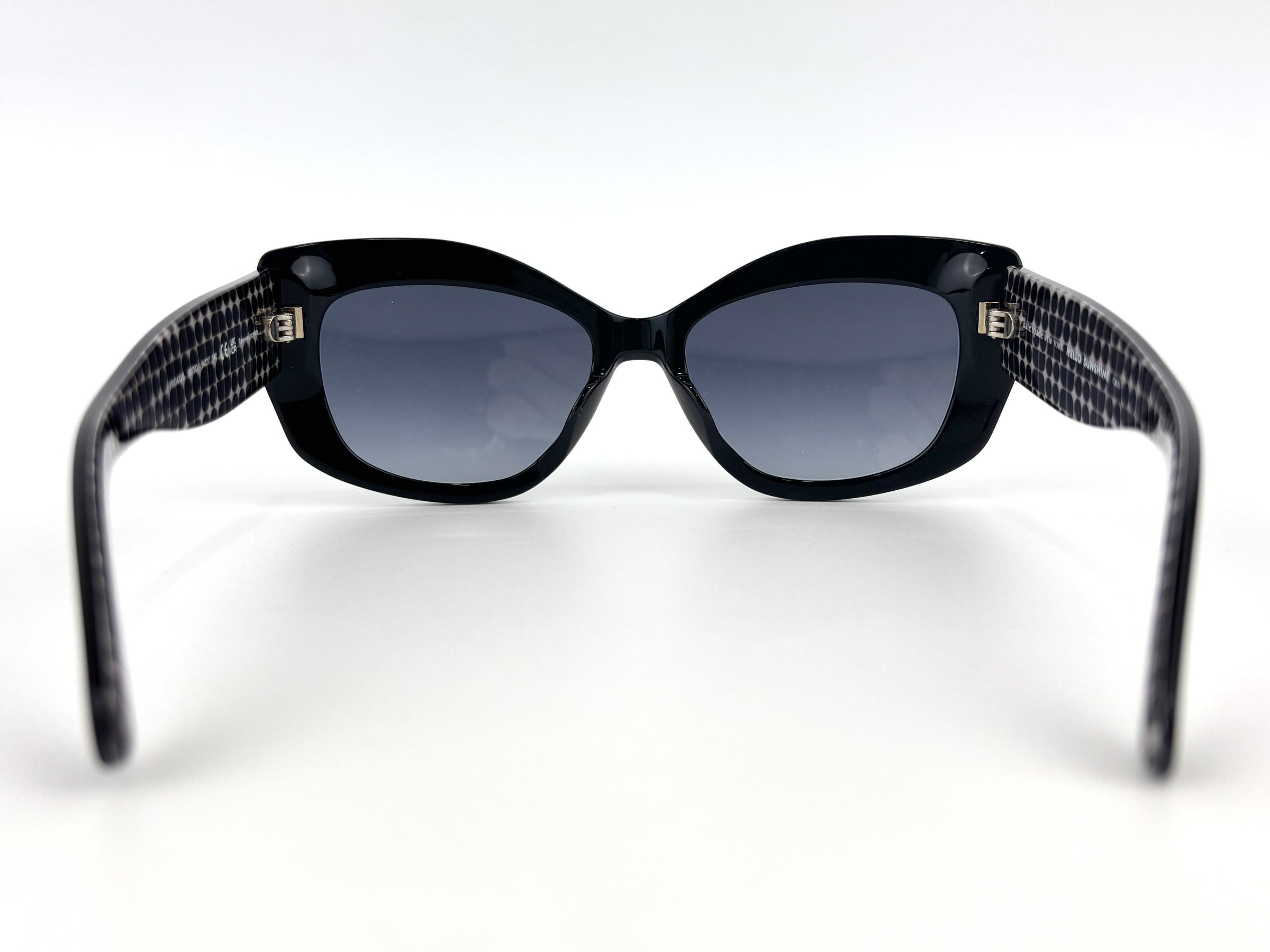 FRIDA/G/S Women’s Sunglasses in Black/White - Glampot