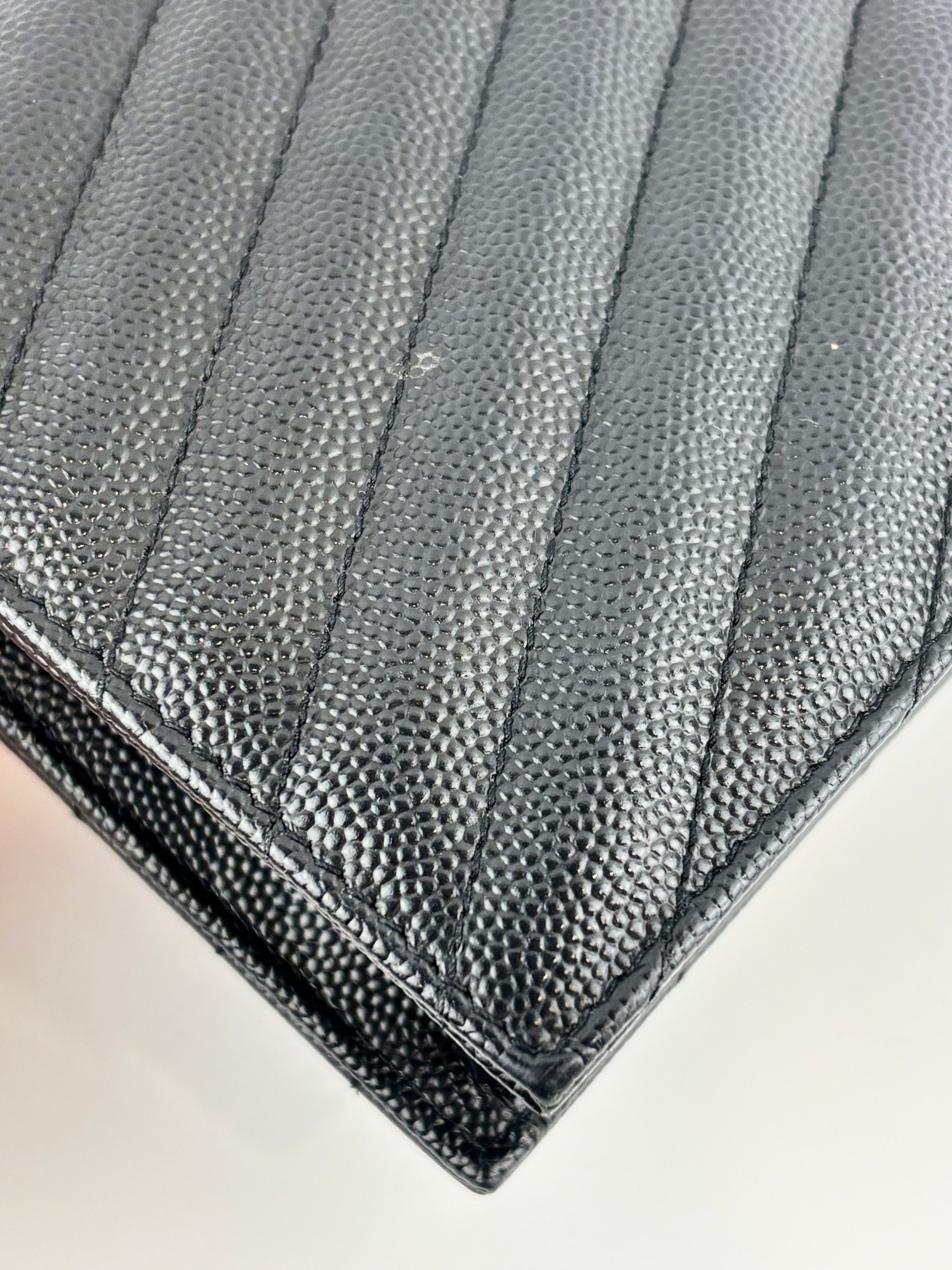 Cassandre Envelope Chain Wallet in Black Grain De Poudre Leather - Glampot