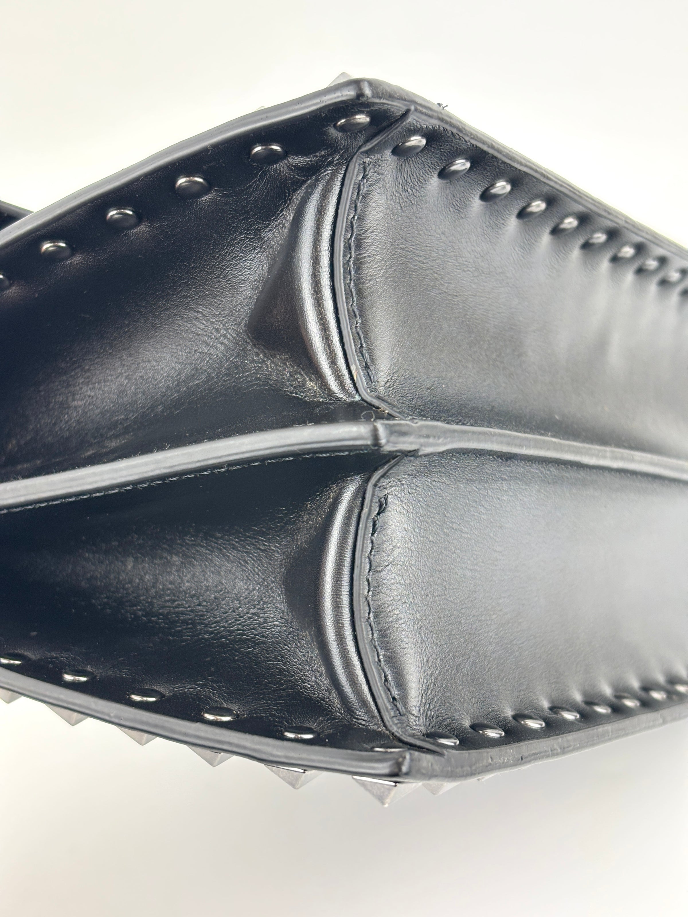 Rockstud Leather Box Bag in Black