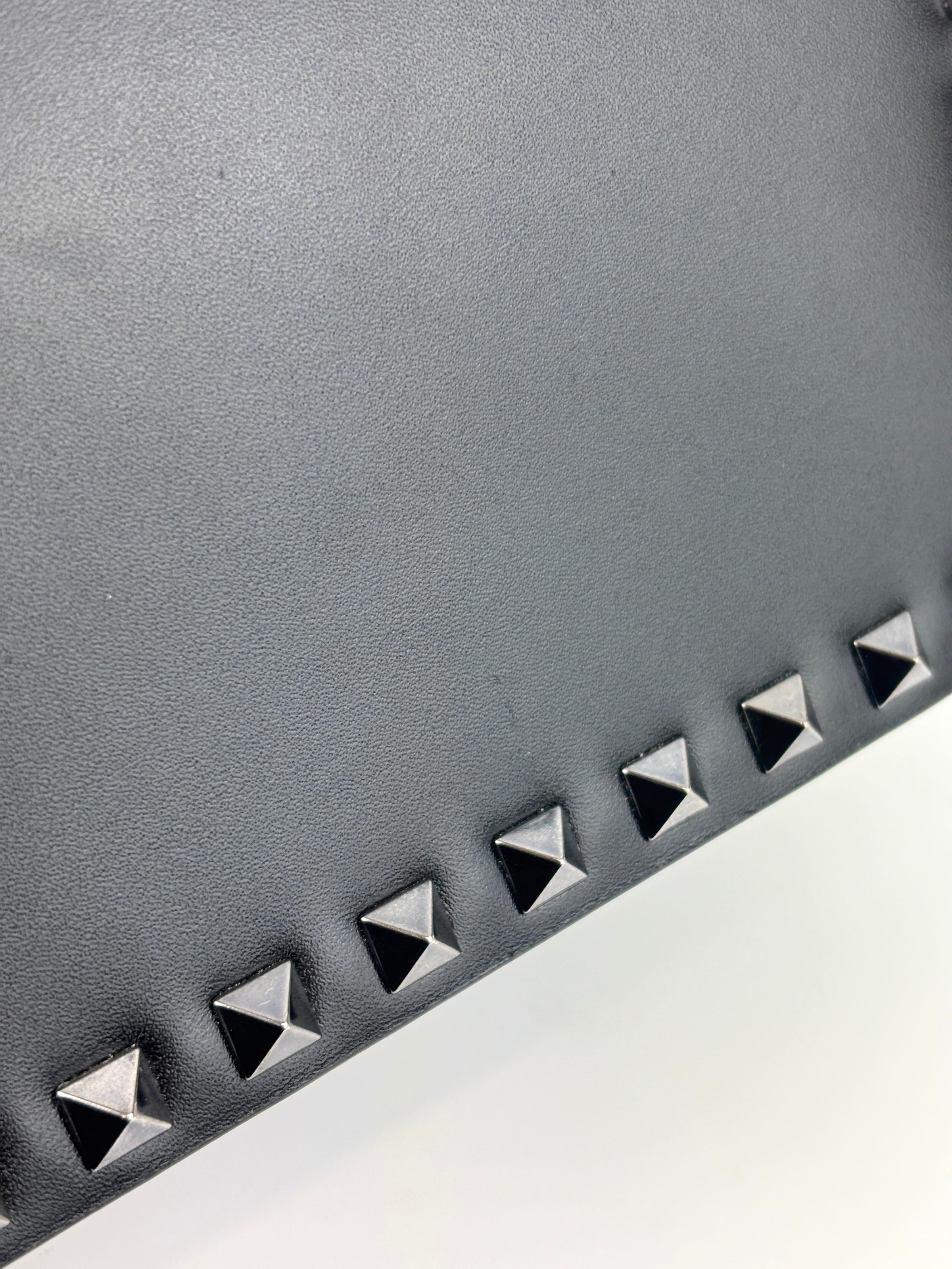 Rockstud Leather Box Bag in Black