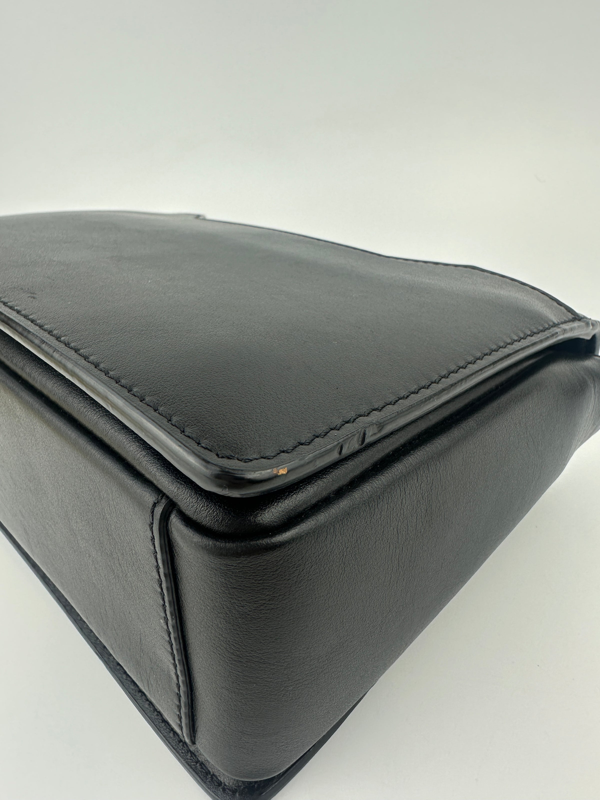 La Medusa Black Leather Chain Crossbody Bag