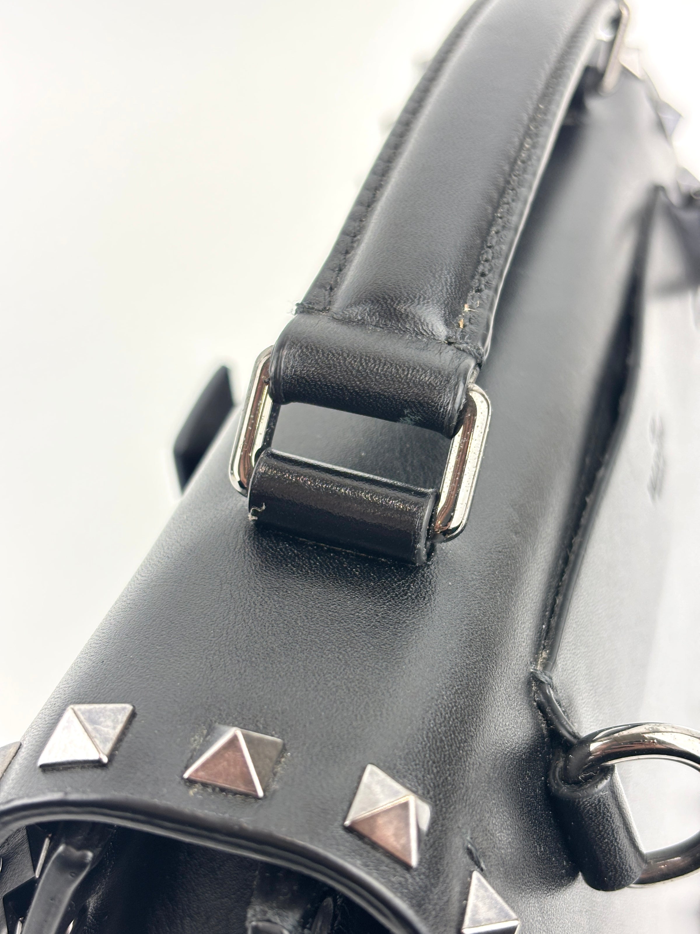 Rockstud Leather Box Bag in Black
