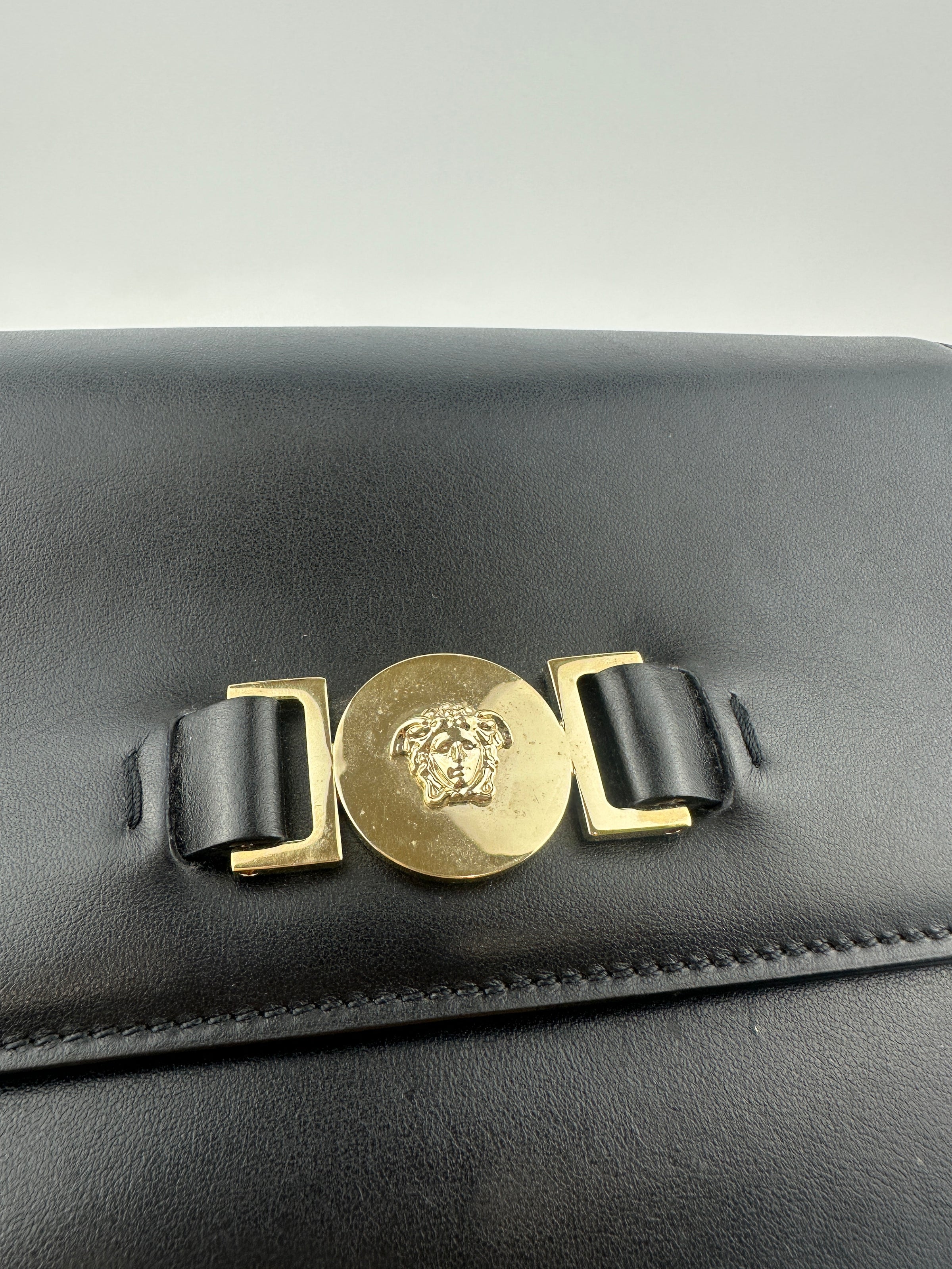 La Medusa Black Leather Chain Crossbody Bag