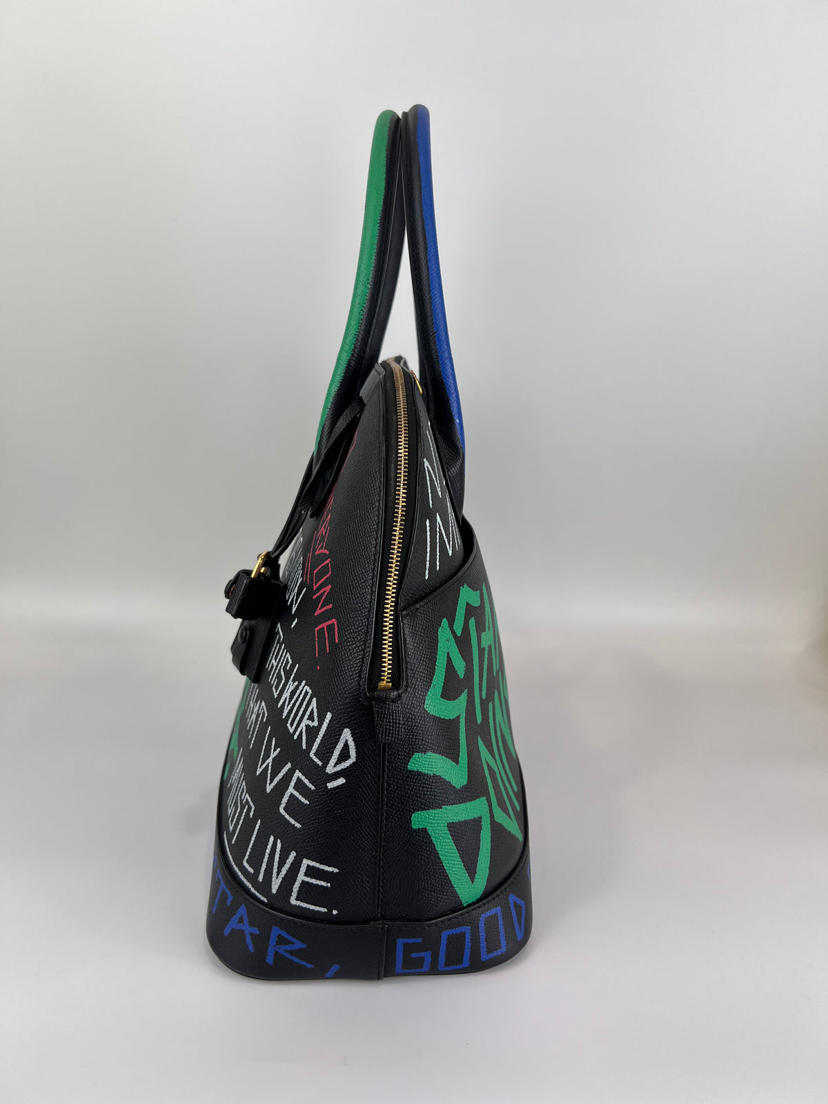 Graffiti Ville L Top Handle Bag
