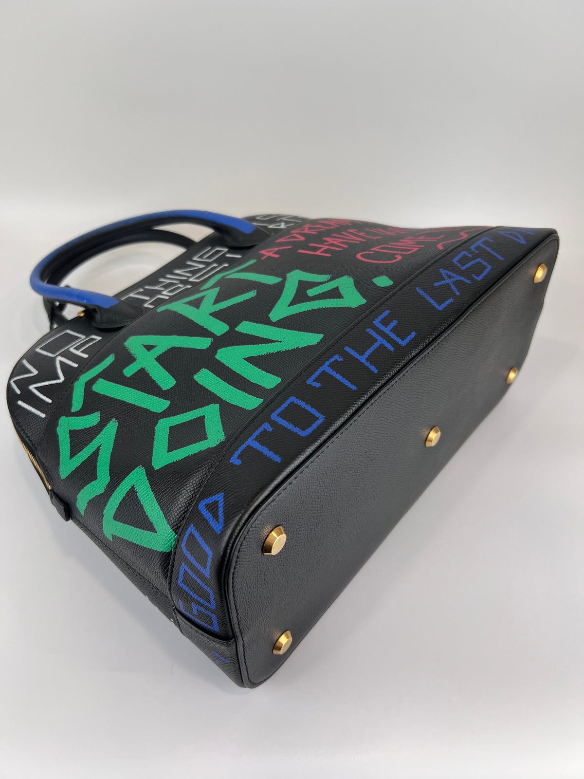 Graffiti Ville L Top Handle Bag