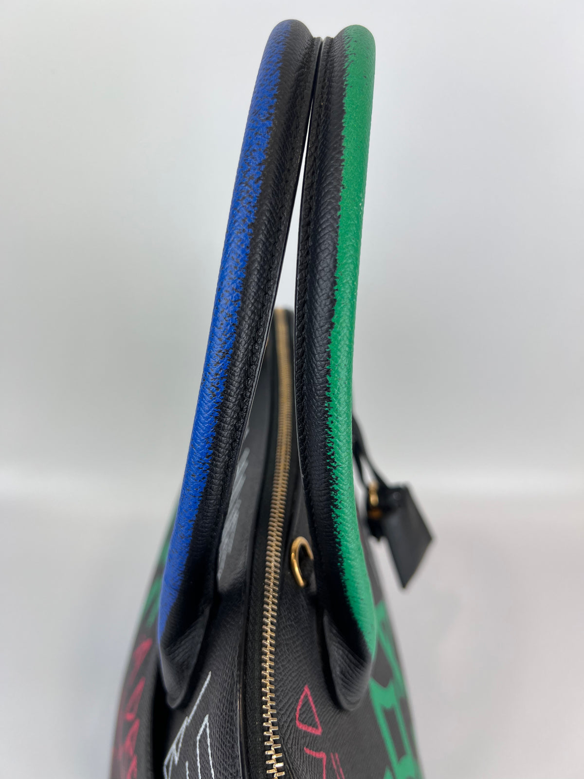 Graffiti Ville L Top Handle Bag