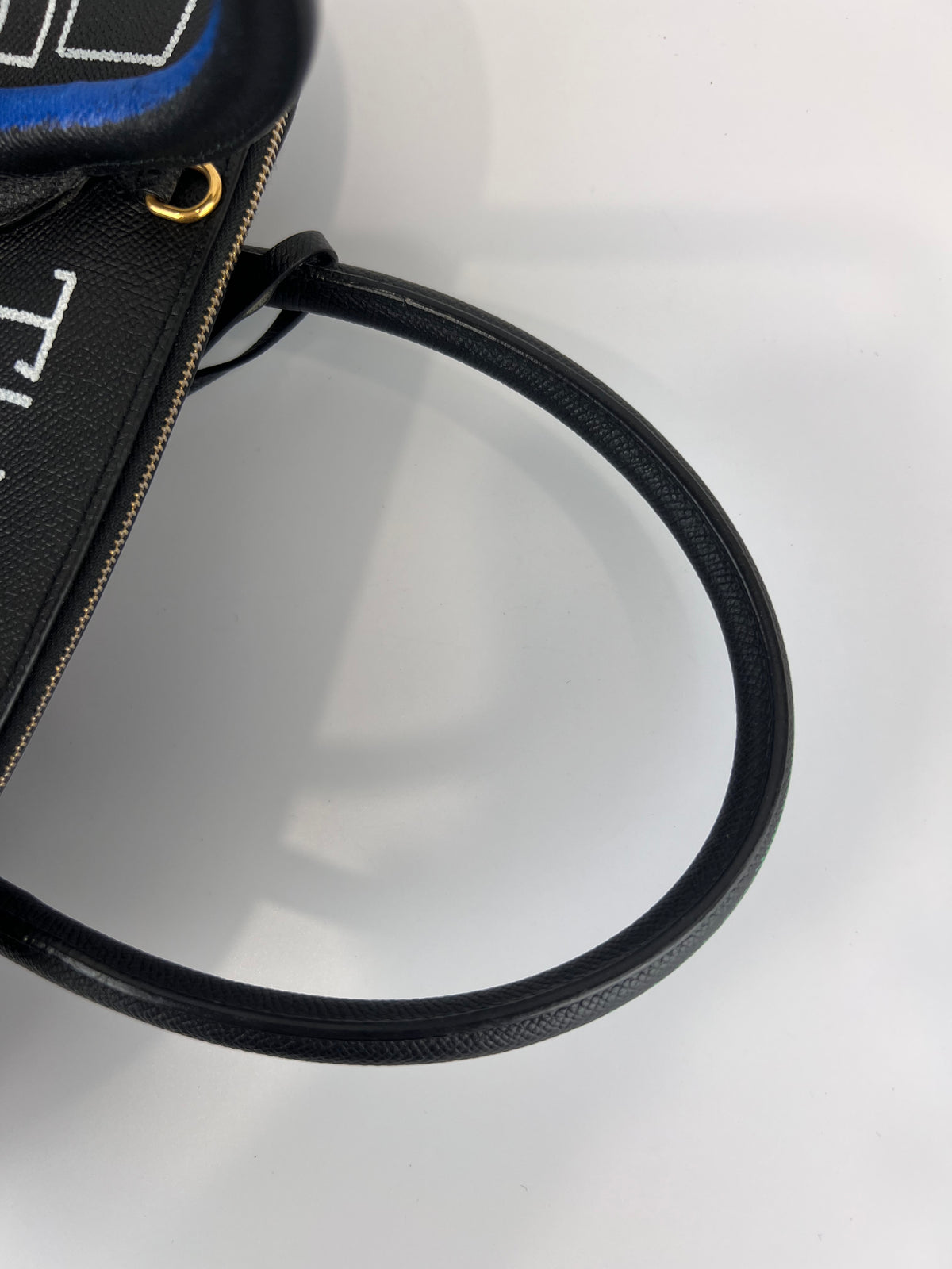 Graffiti Ville L Top Handle Bag