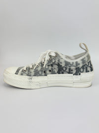 B23 Low Top Sneakers in White Black Oblique Technical Canvas Size 36