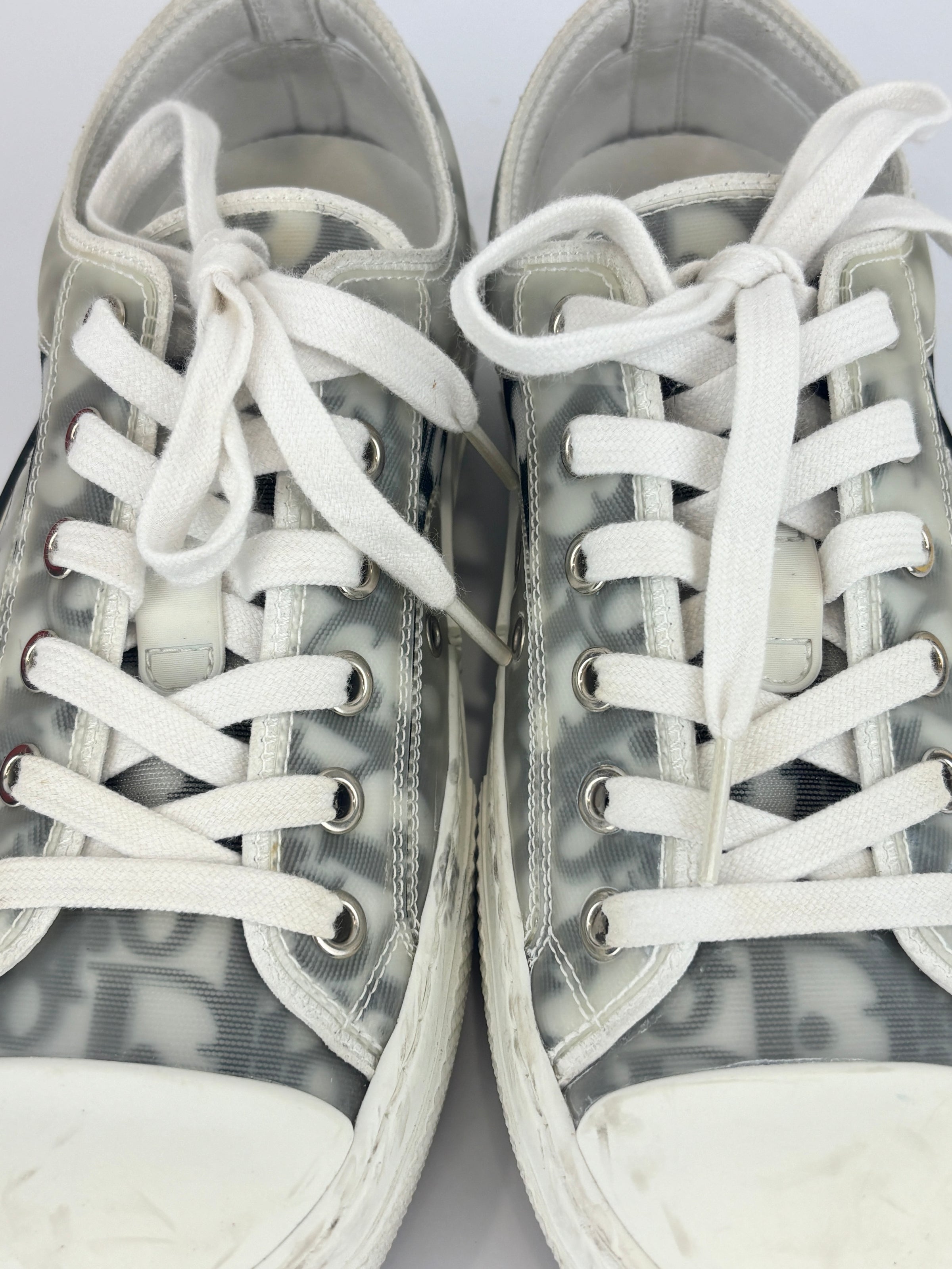 B23 Low Top Sneakers in White Black Oblique Technical Canvas Size 36