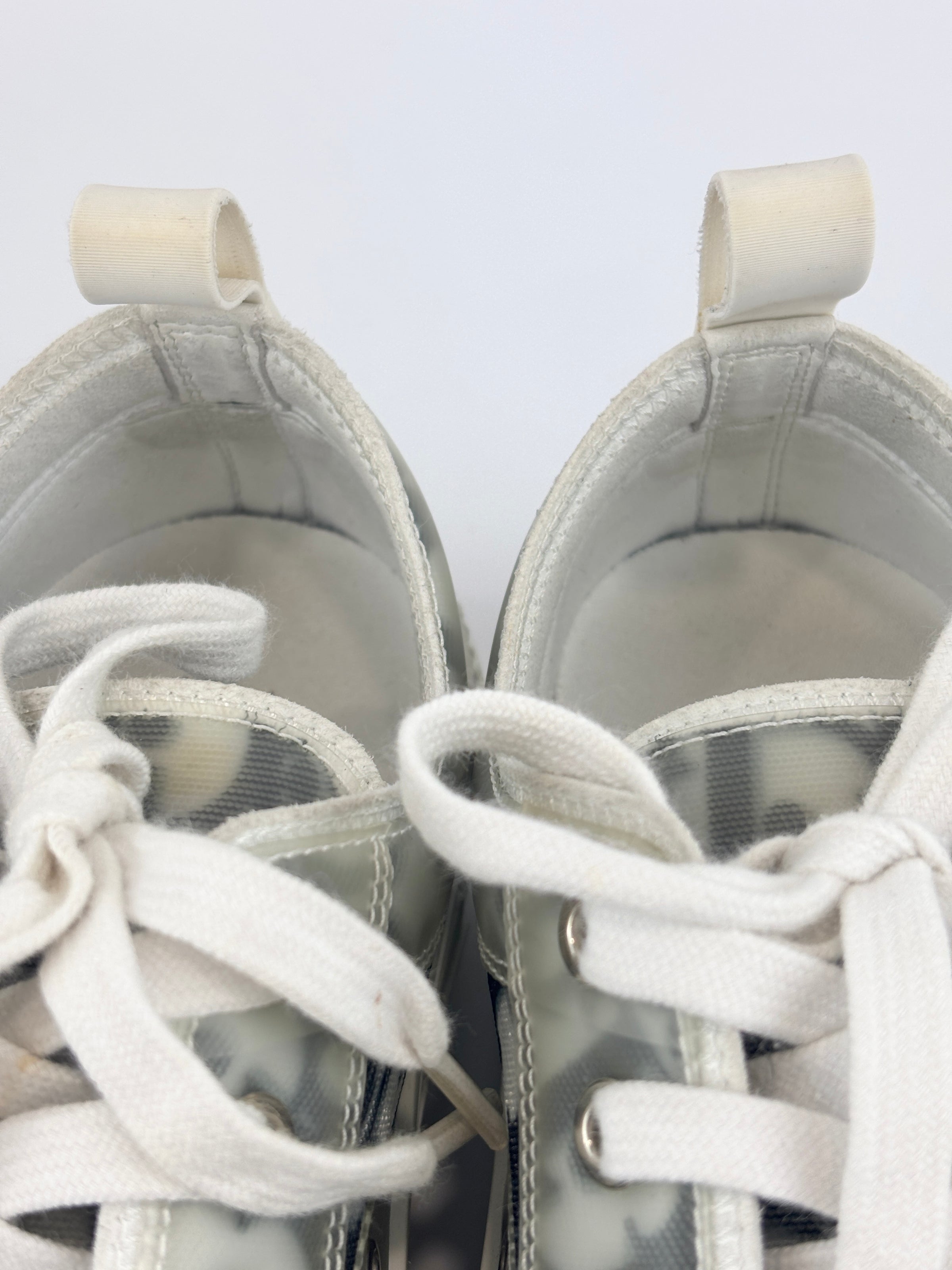 B23 Low Top Sneakers in White Black Oblique Technical Canvas Size 36