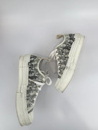B23 Low Top Sneakers in White Black Oblique Technical Canvas Size 36
